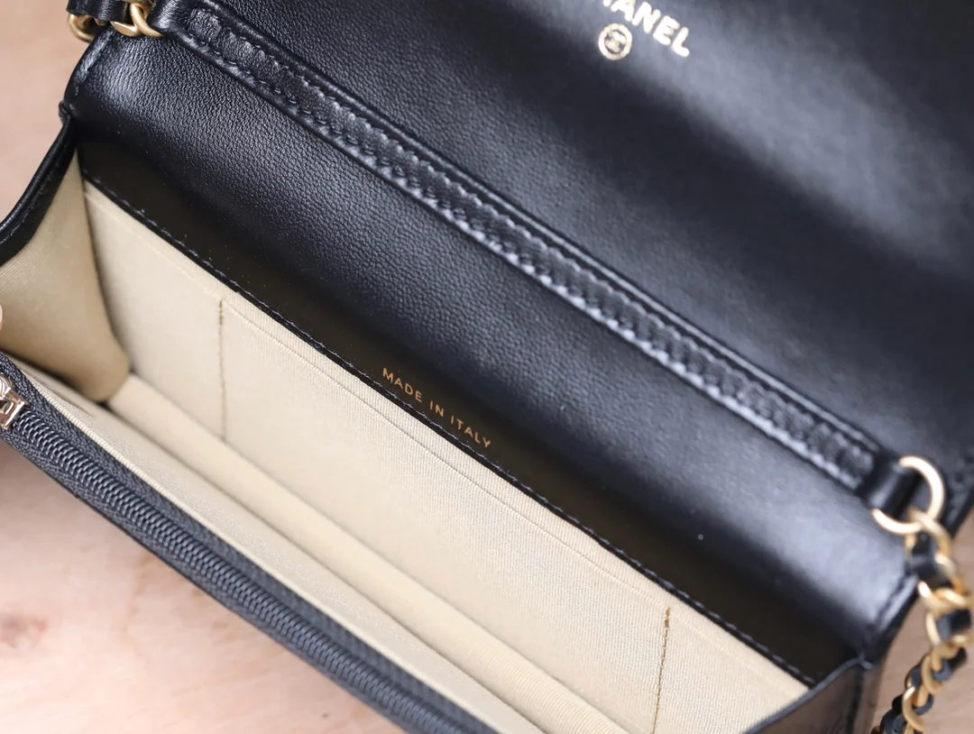 Chanel - Chanel - Золотой шар WOC - Черный