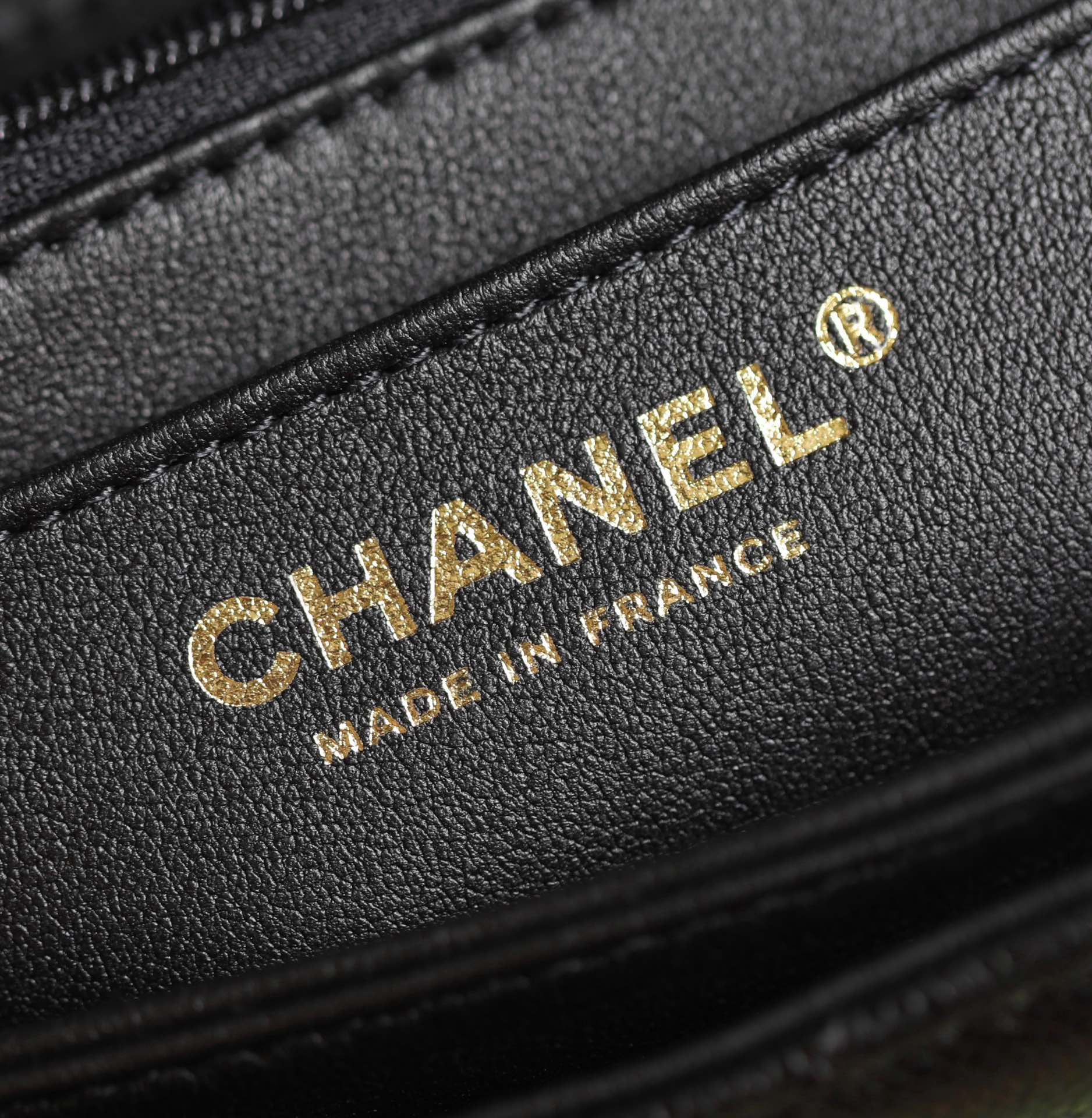 Сумка Chanel Medium Handle Flap Bag - черная