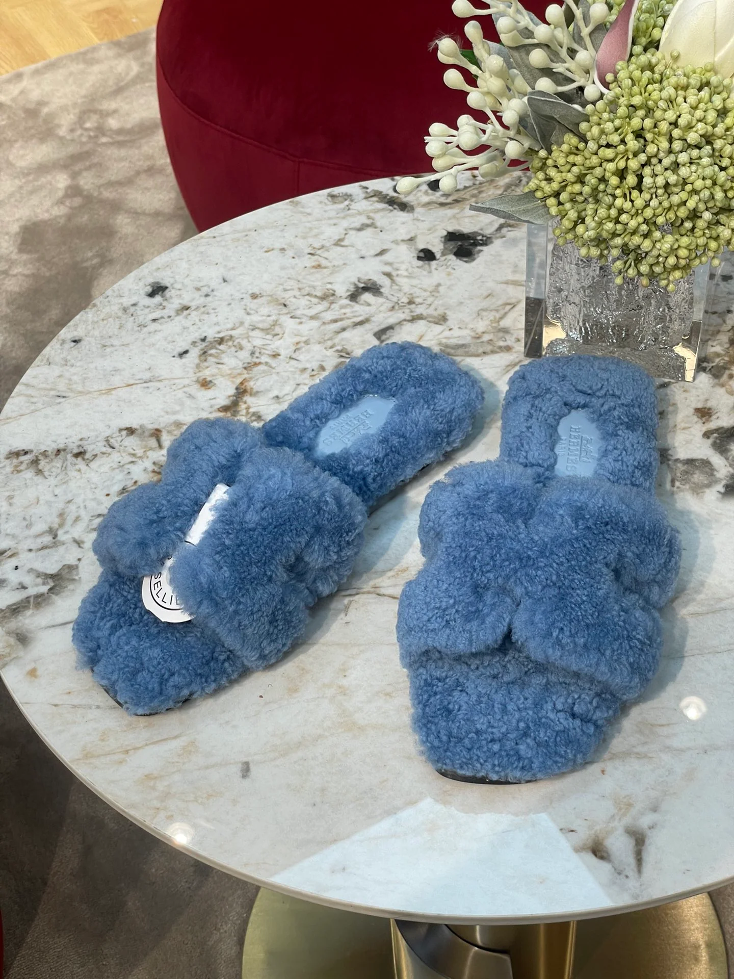 Новинка сезона осень/зима 2022 от Hermes - Меховые тапочки - Синие