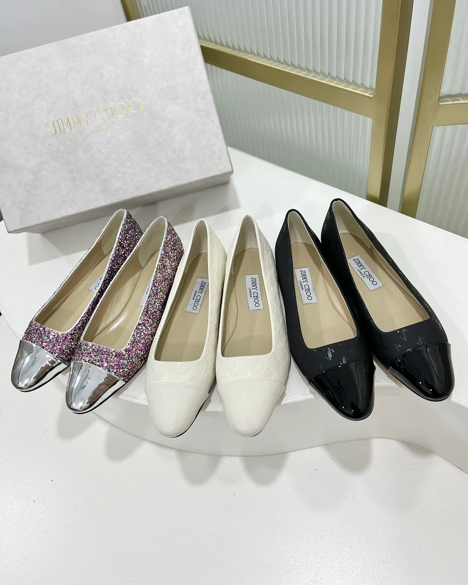 Jimmy - Новинка 2023 года - Рельефные балетки - Белые