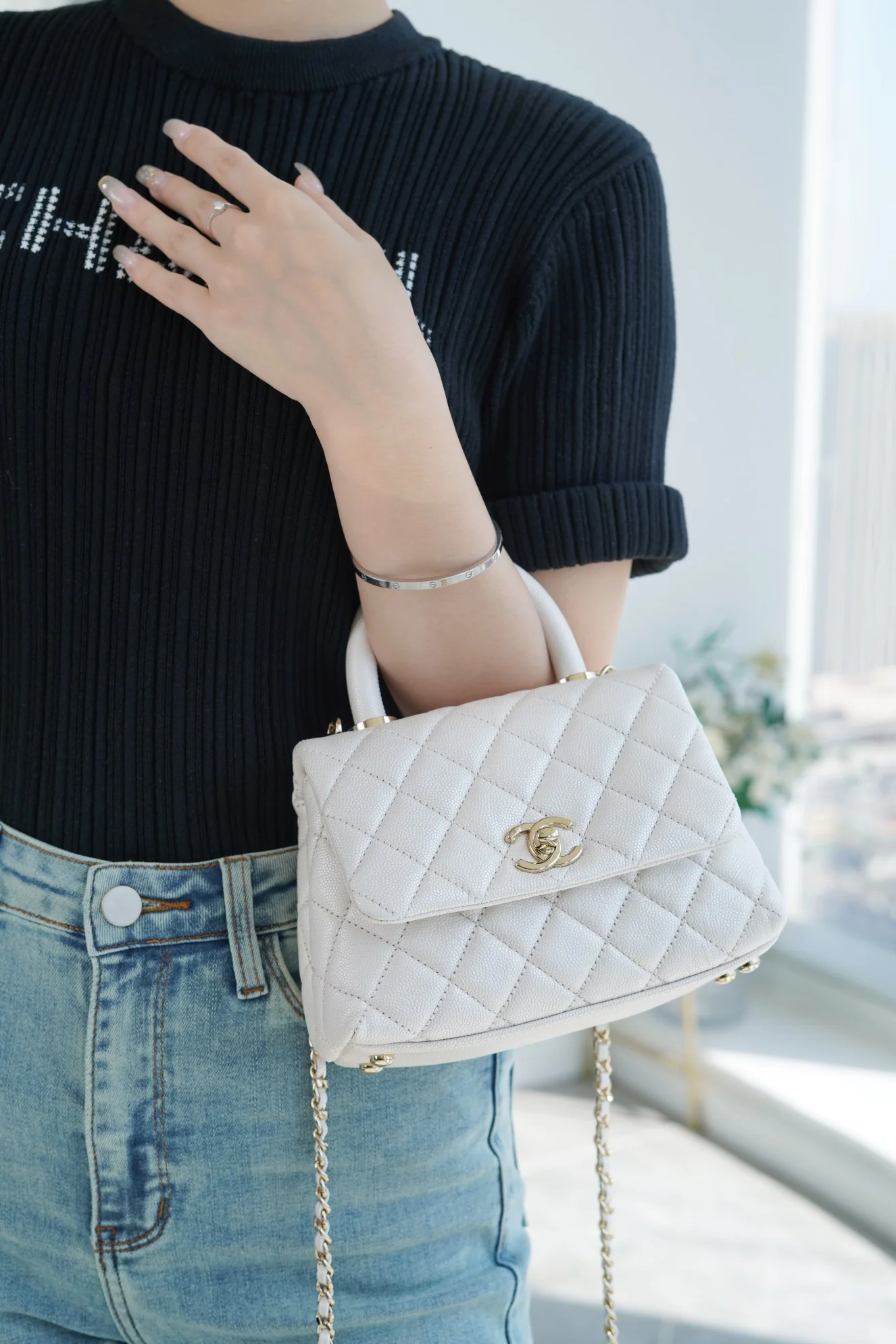 Chanel 2021 Coco Handle из зернистой телячьей кожи - жемчужно-белый - мини-сумка