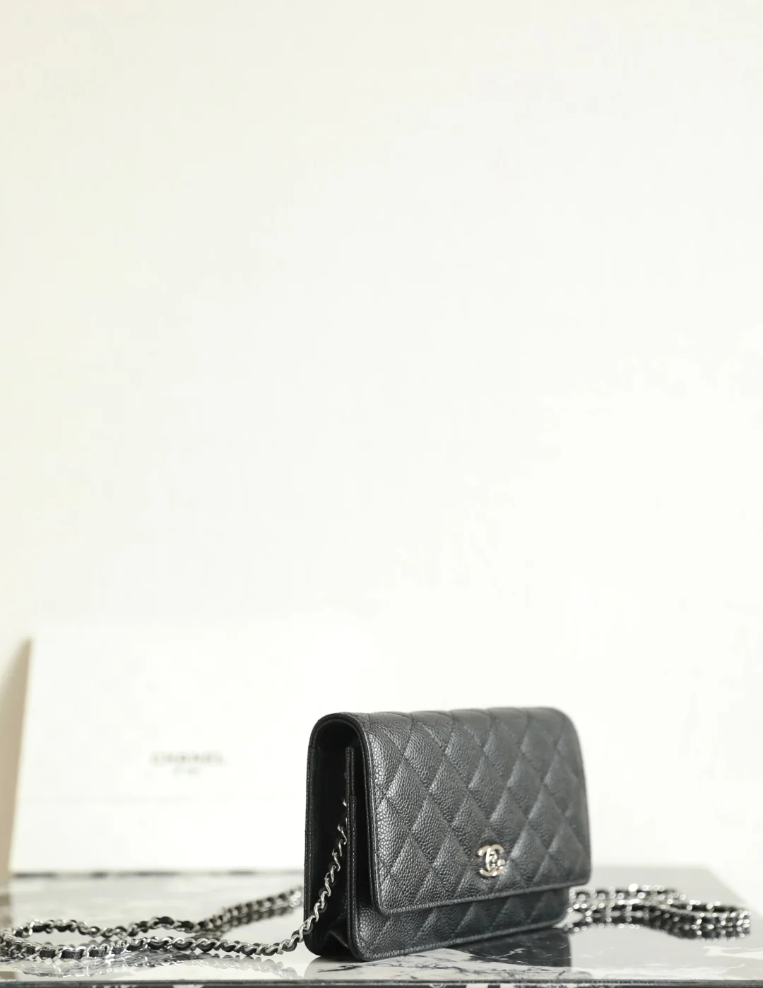 Chanel WOC Черное золото