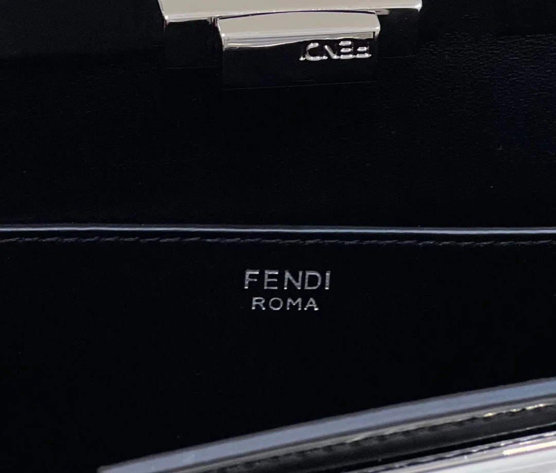 Fendi Peekaboo Cut Medium Black