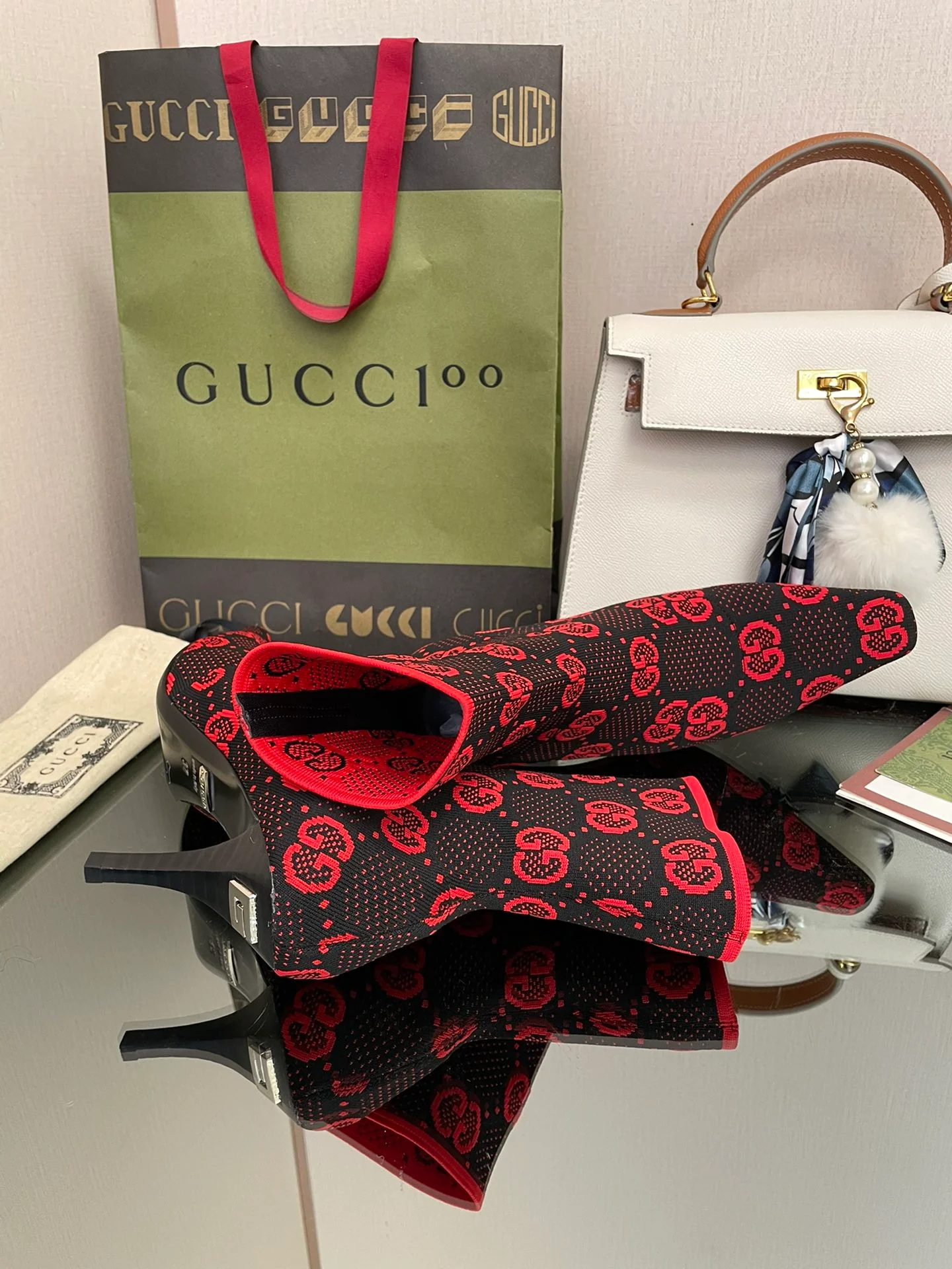 Ботинки-носки Gucci с острым носком на шпильке - красные