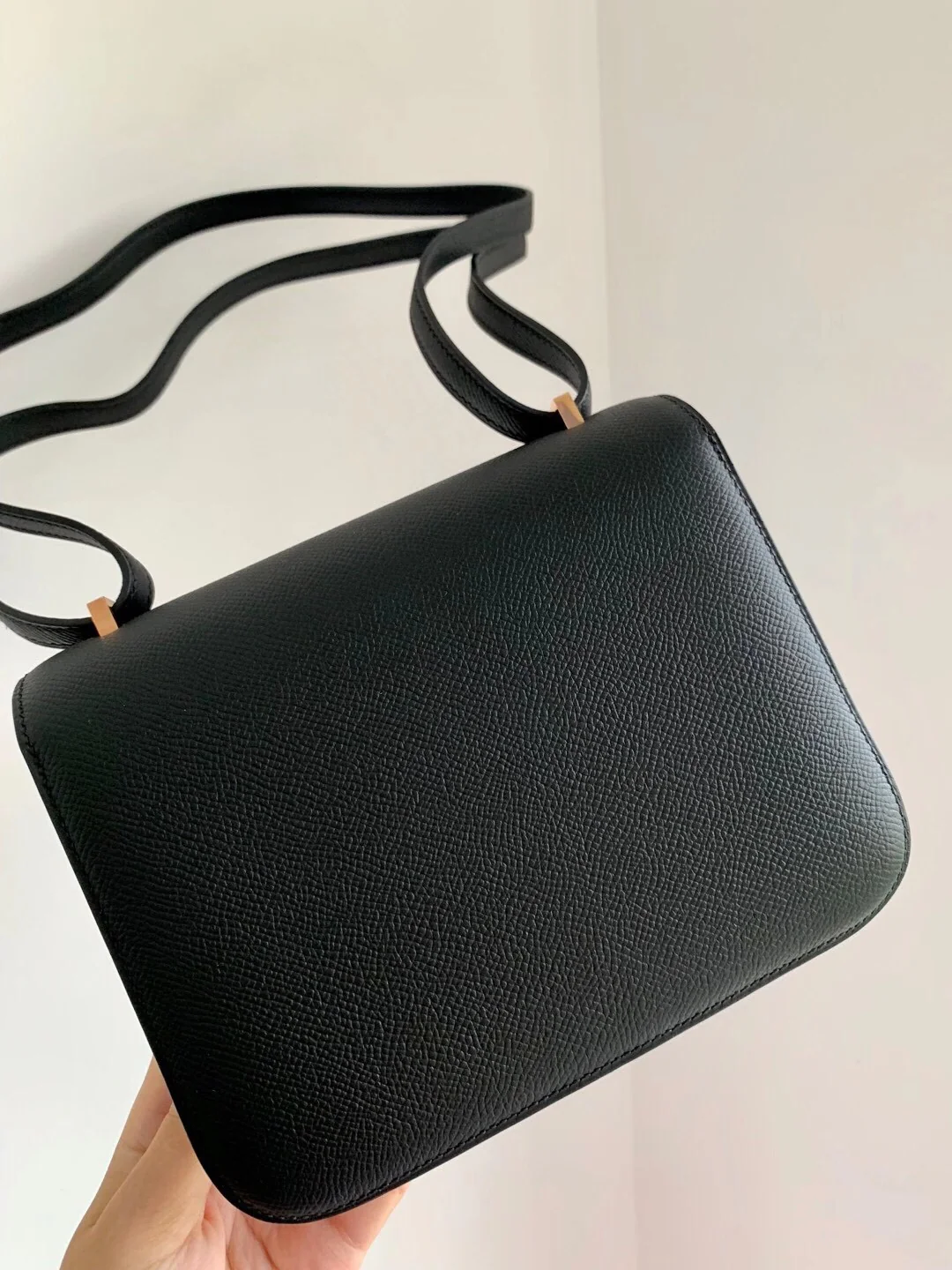 Hermes Constance Mini 19 Черная пряжка Epsom из розового золота