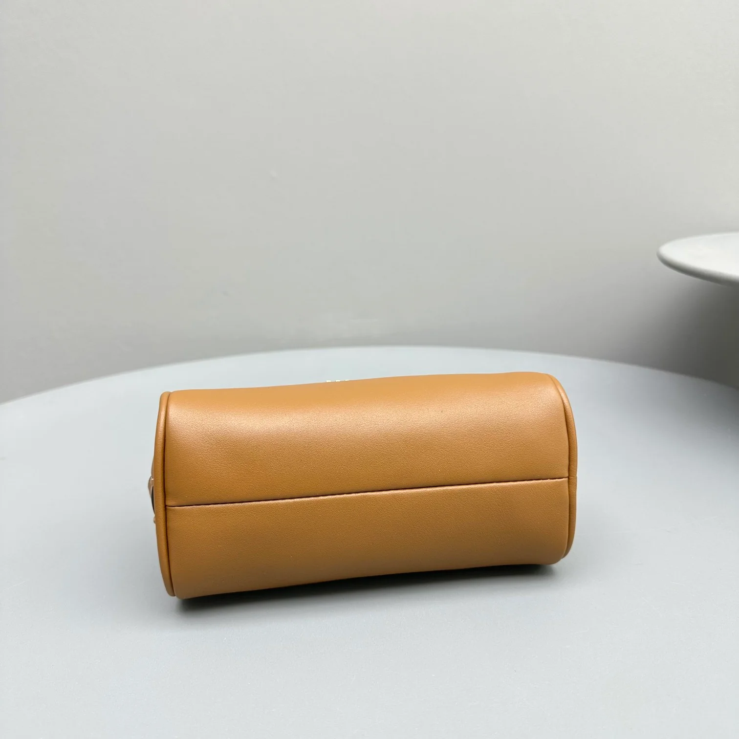 Сумка для боулинга Miu Miu - коричневая