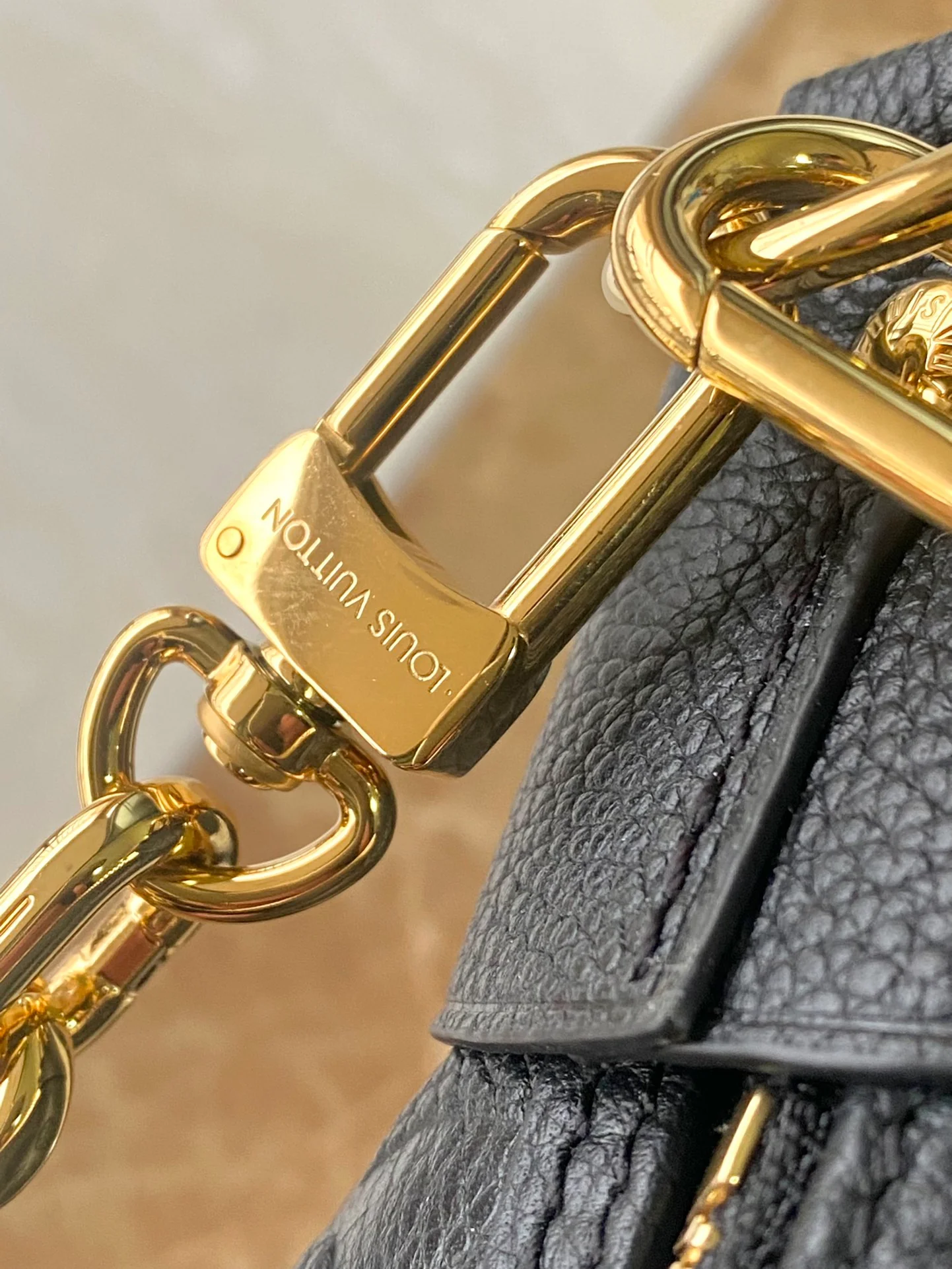 m46725-LV-loop-hobo-large-half-moon bag-black