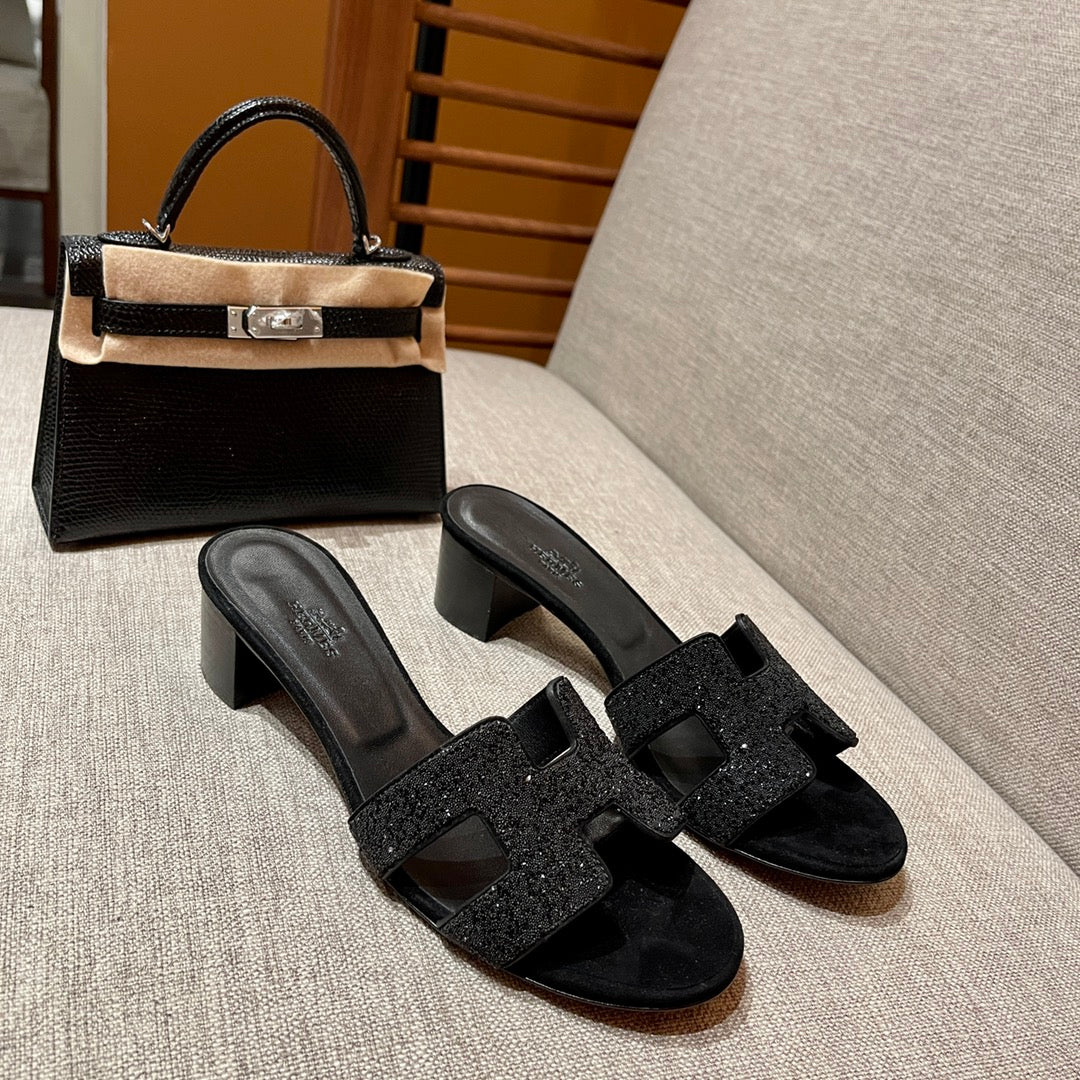 Босоножки Hermes на среднем каблуке с бриллиантовой гравировкой - 3