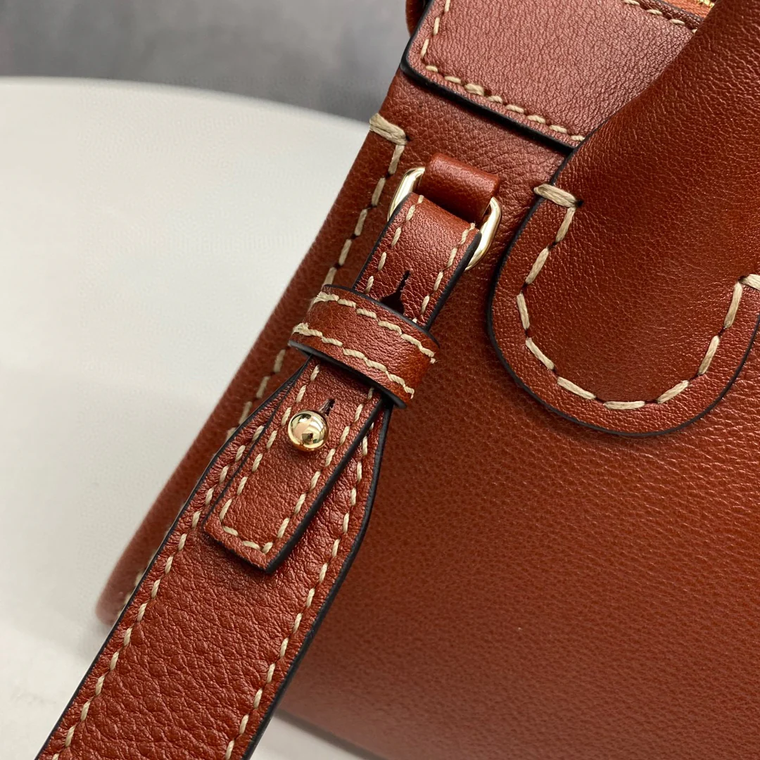 Chloe - Классическая сумка