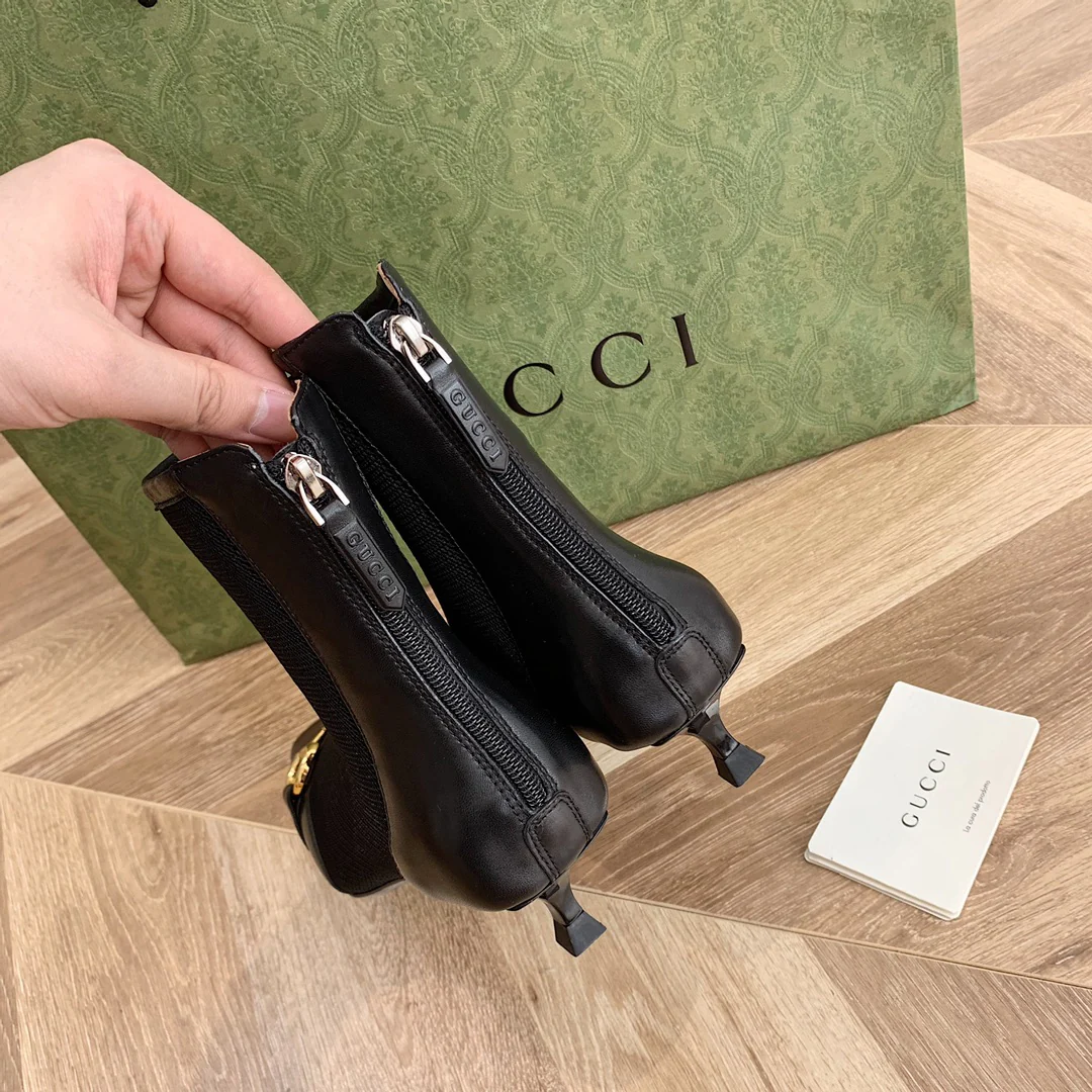 Ботильоны Gucci Street с пряжкой, острым носком и низким каблуком - 1