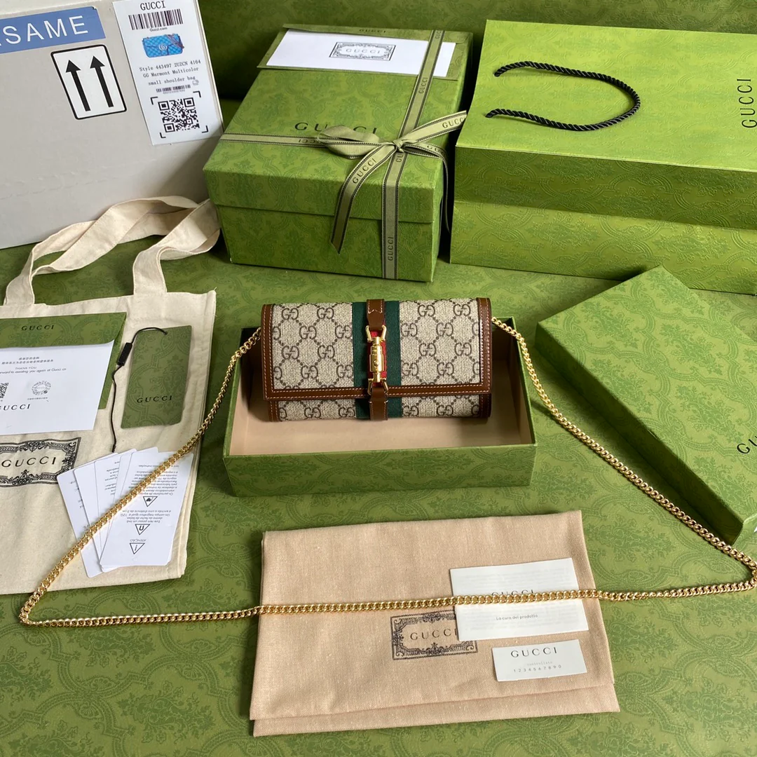 Новая сумка Gucci Jackie из серии 1961 с цепочкой.