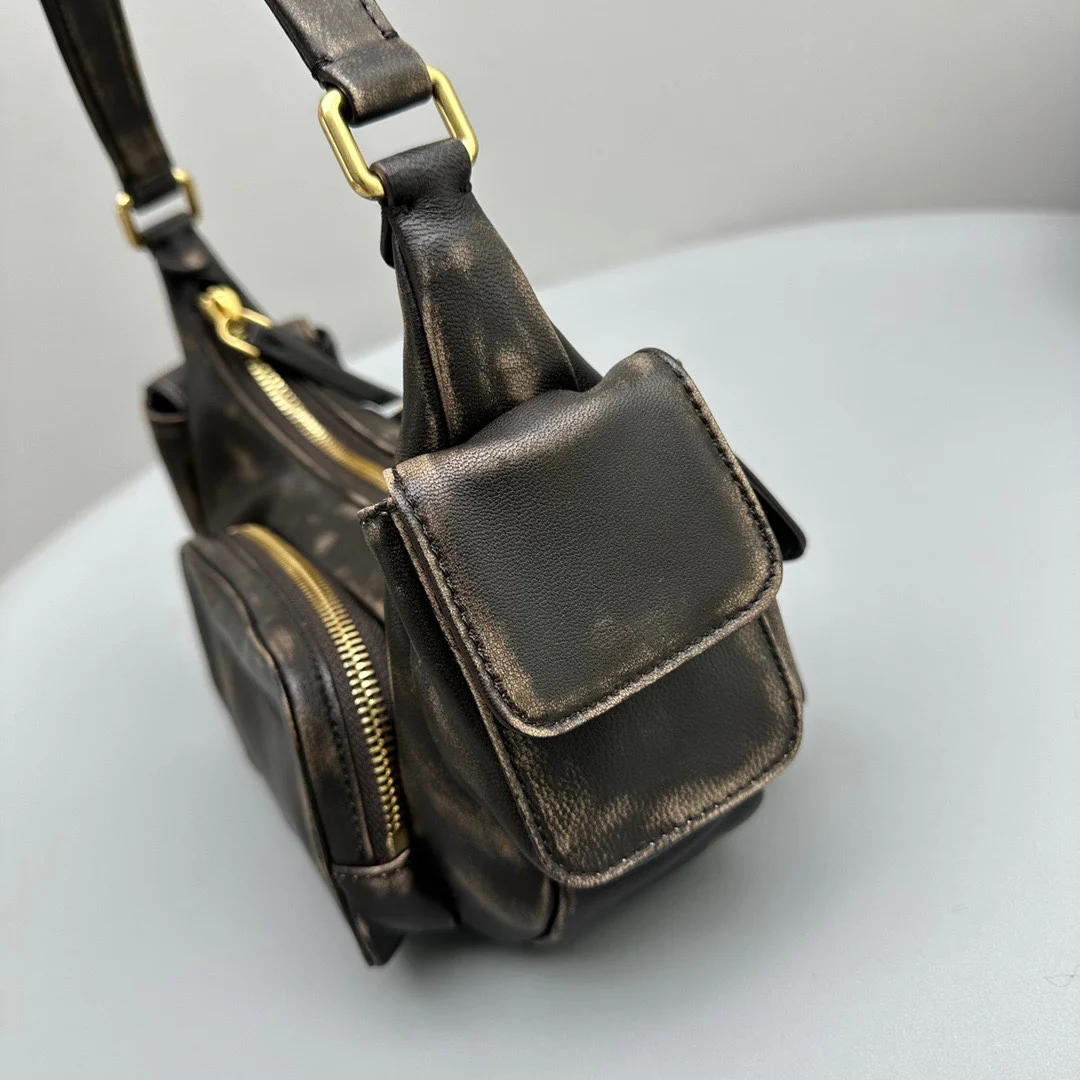 Сумка-карман Miu Miu из кожи наппа — винтажный коричневый