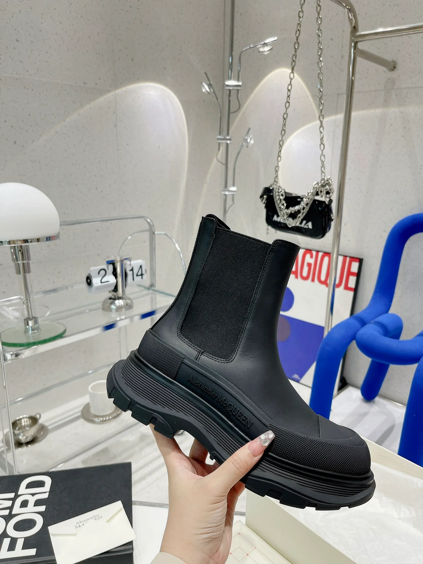 Коллекция McQueen 2022 года с подиума - Ботильоны - 2