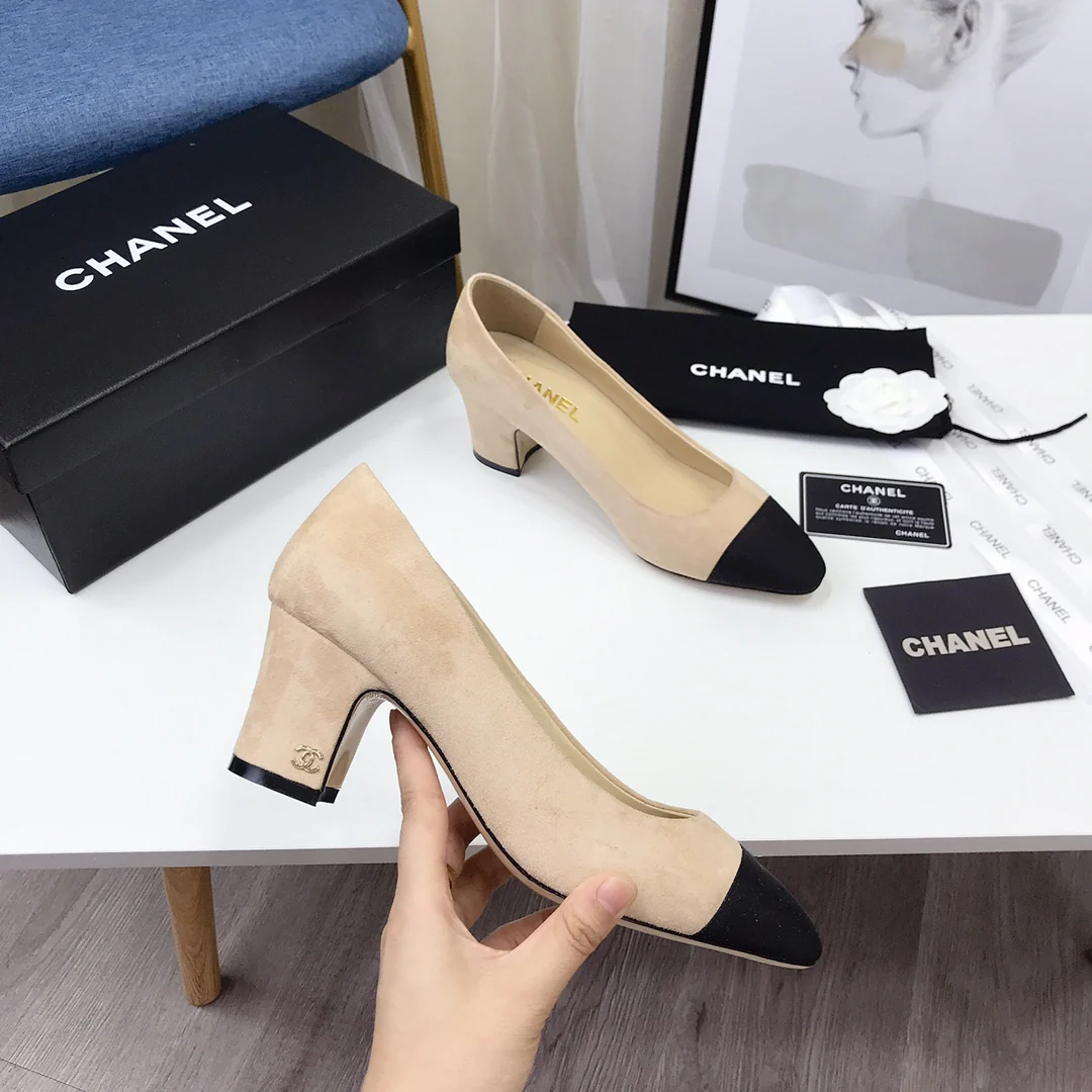 Туфли Chanel на массивном каблуке - Коллекция Métiers d'Art - Абрикос