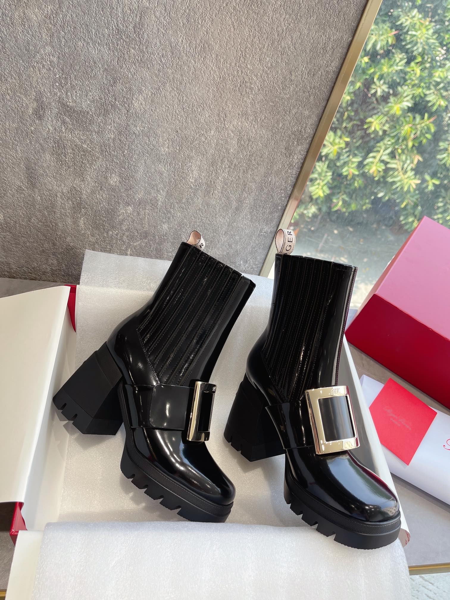 Новинка осенне-зимней коллекции RV-2022 - Ботильоны на массивном каблуке.