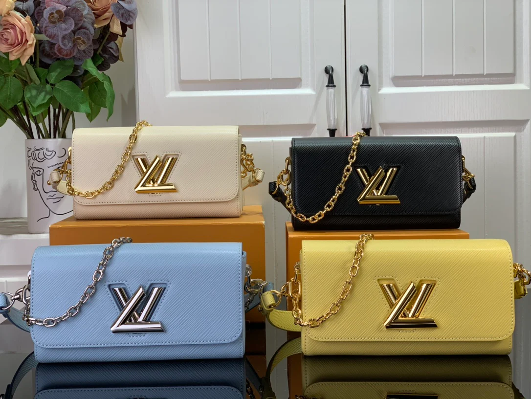 Сумка LV Twist West с узором ?водная рябь? — синяя.