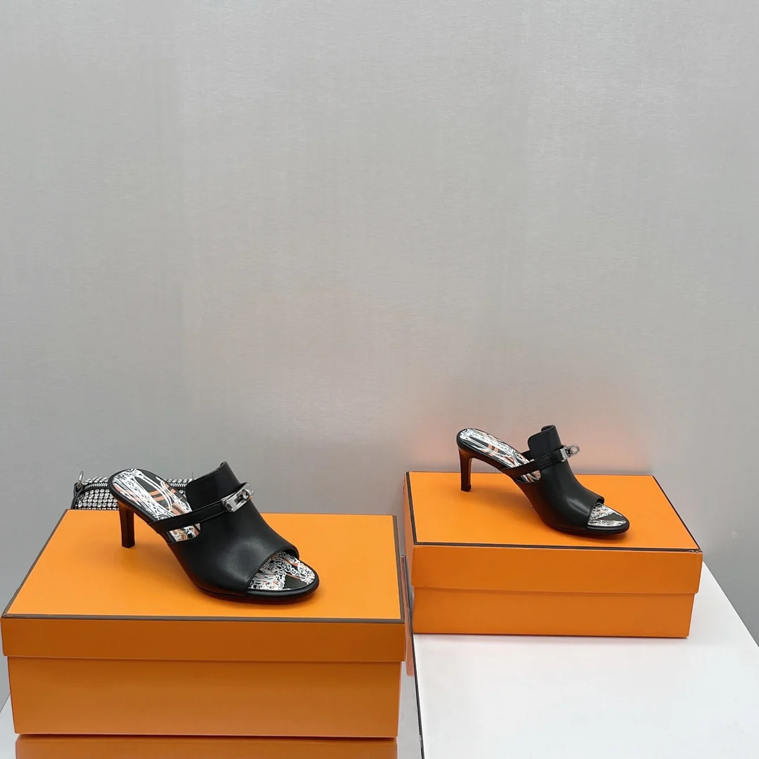 Новинка сезона осень/зима 2022 от Hermes - Шлепанцы на высоком каблуке с открытым носком - 3