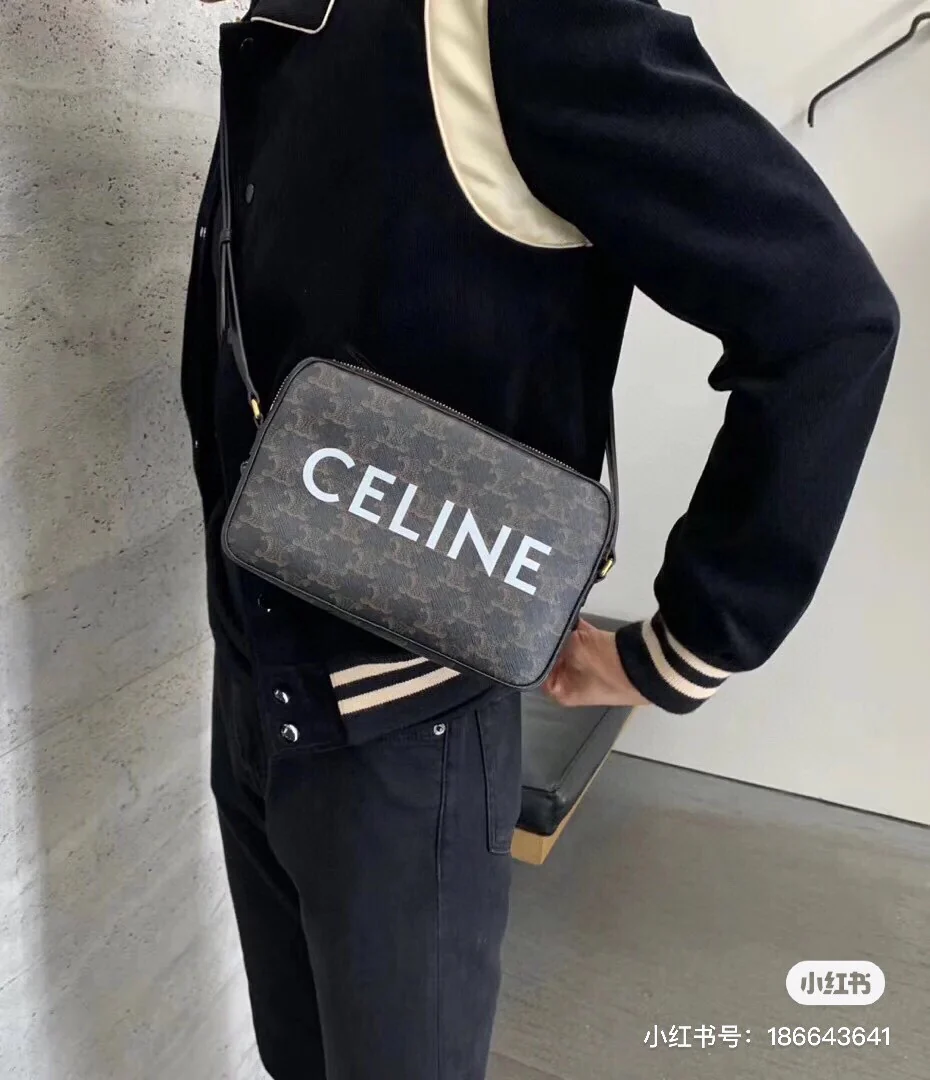 Сумка для фотоаппарата Celine - унисекс - на фото.