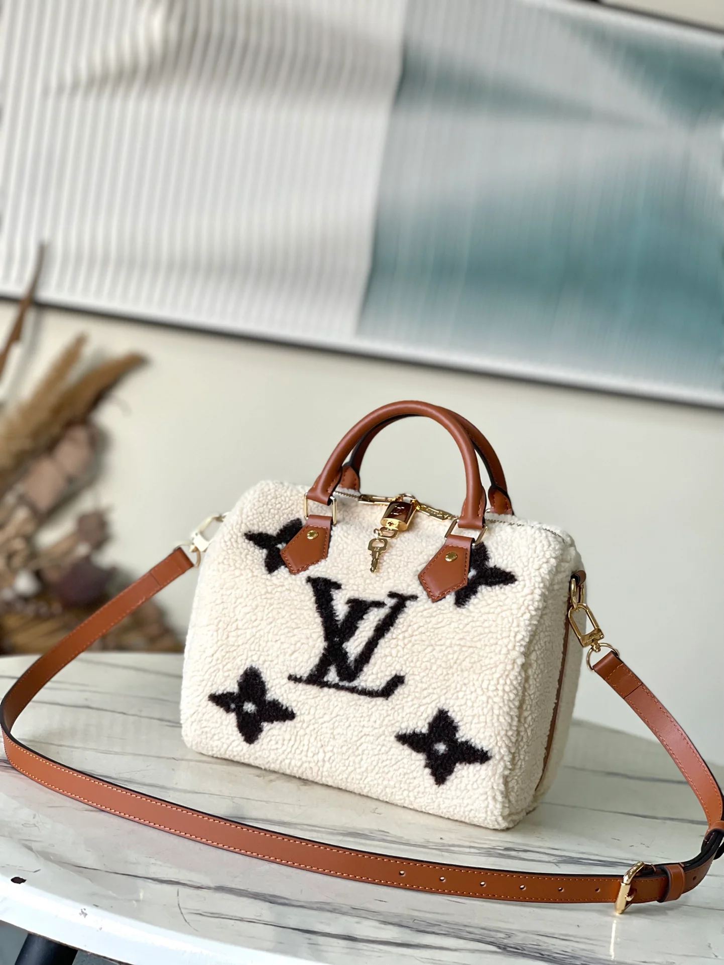 m23468-LV-Сумка через плечо из овечьей шерсти, белая