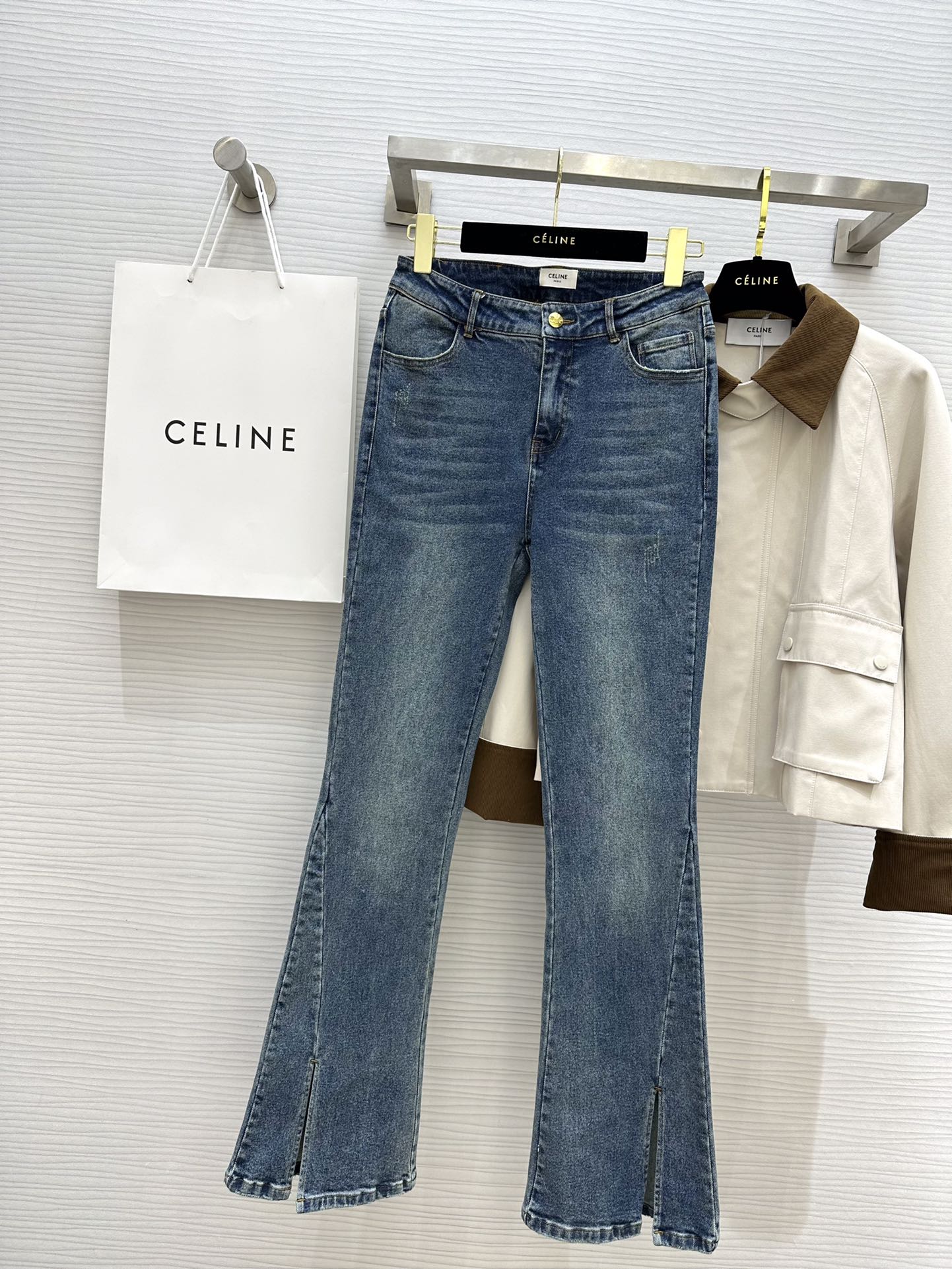 Новые джинсы Celine 2403 весна/лето, расклешенные, синие.