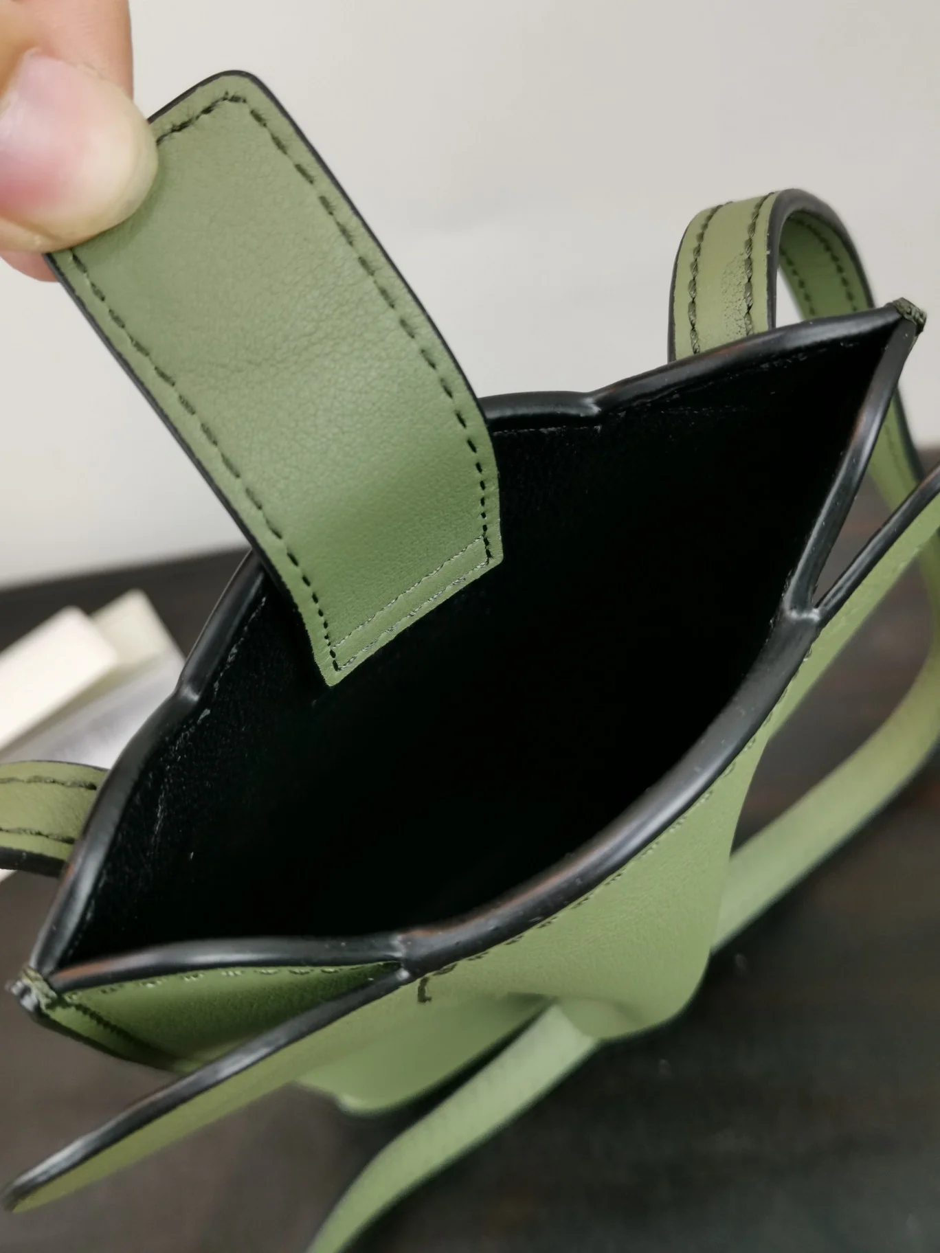 Loewe - Сумка для телефона New Elephant - Зеленая