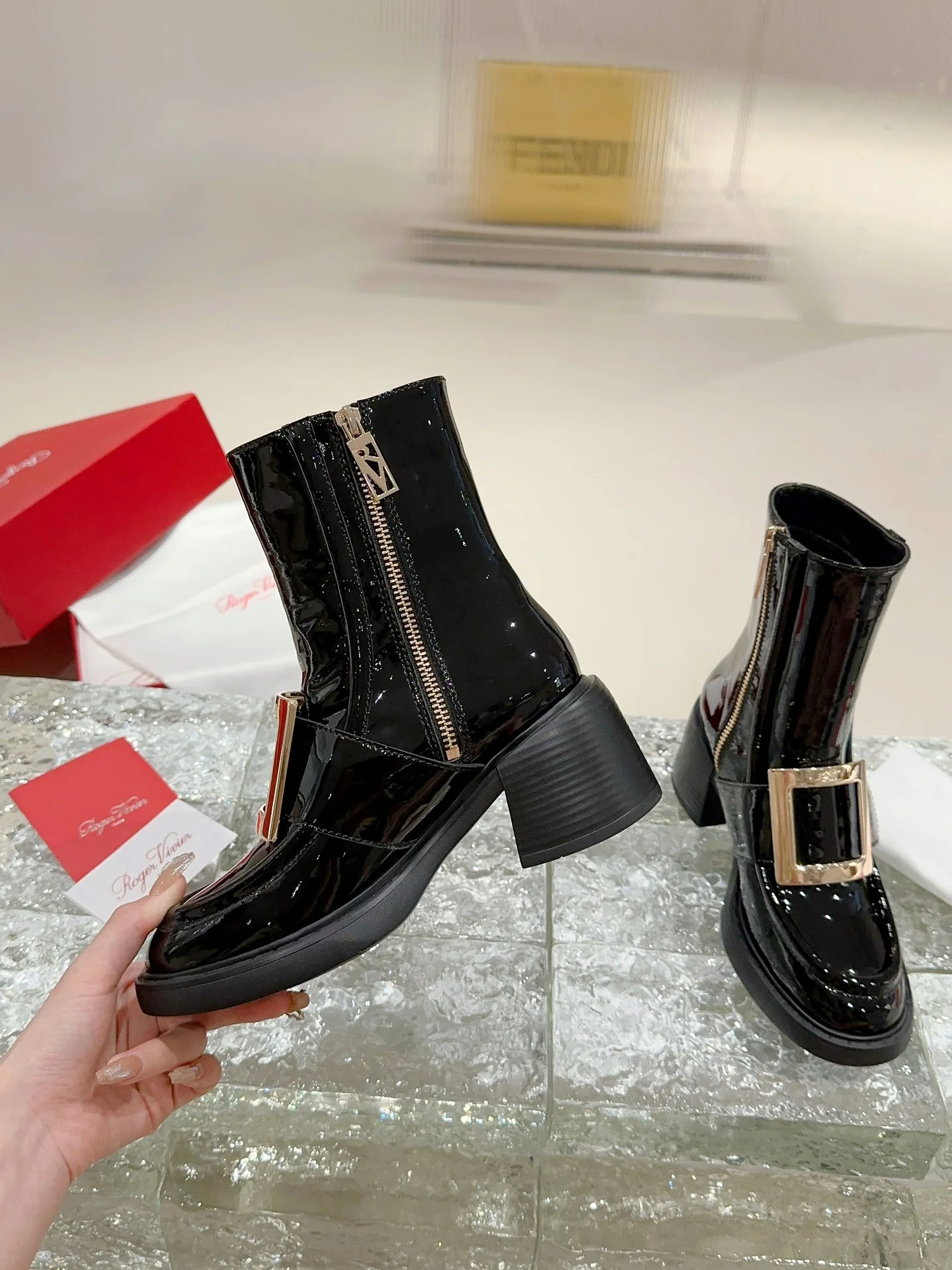 Ботильоны с квадратным носком и пряжкой - 2024 - Ботильоны с металлической пряжкой - Черные