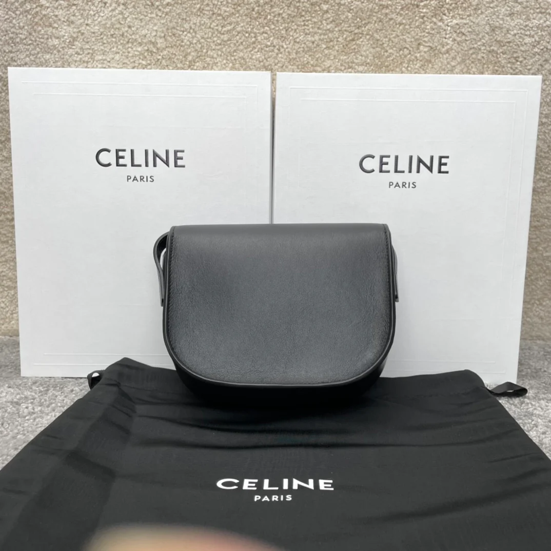 Celine-folco-cuir-triomphe-сумочка-1