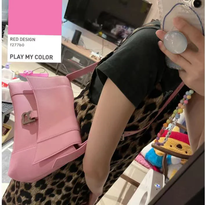 Сумка-кроссбоди Balenciaga 