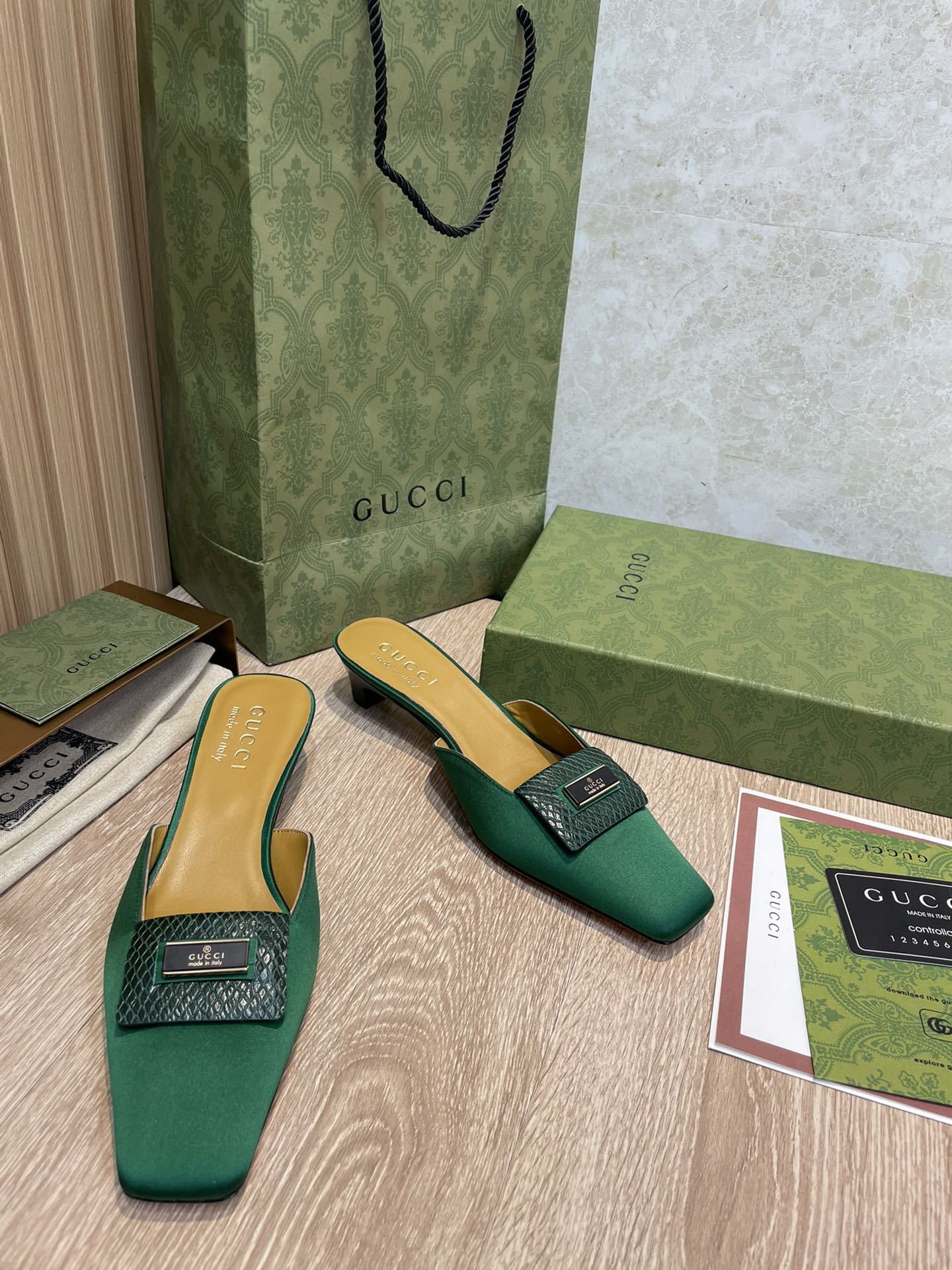 Gucci - Элегантные - На низком каблуке - Тапочки