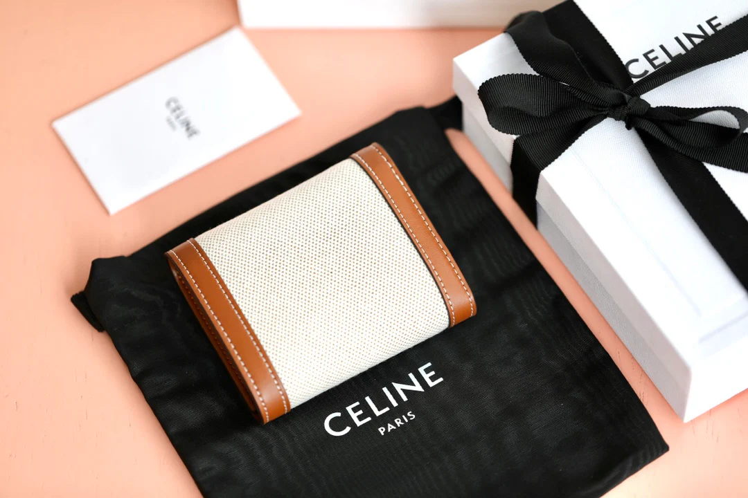 Кошелек Celine Small Flap Wallet - ткань и коровья кожа