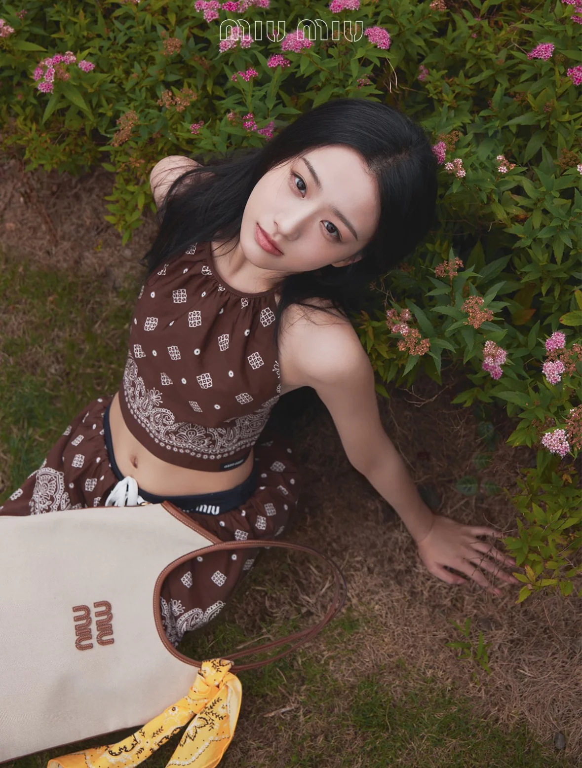 Сумка-шоппер Miu Miu-5bq231m980-??? Большая, из белого холста.