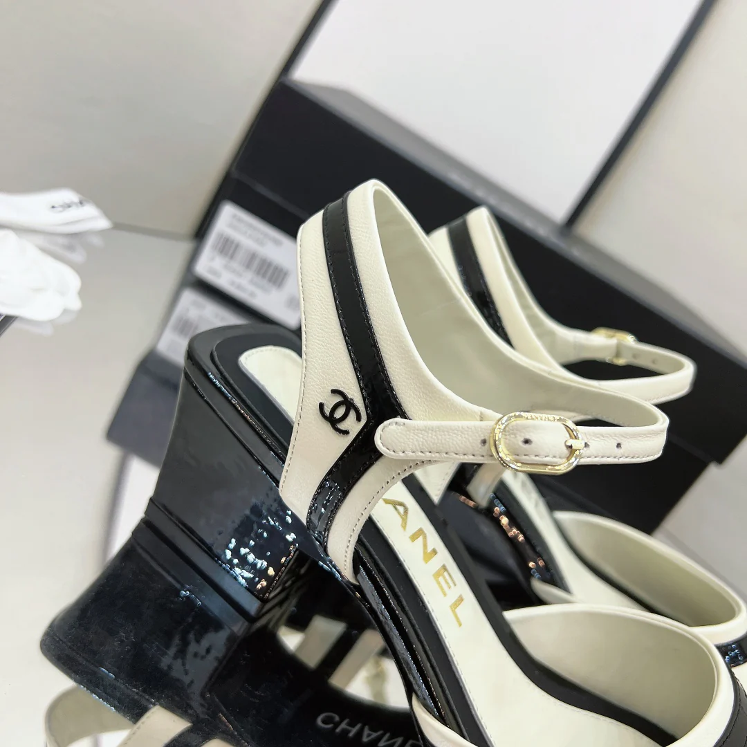 Туфли Chanel с открытым носком