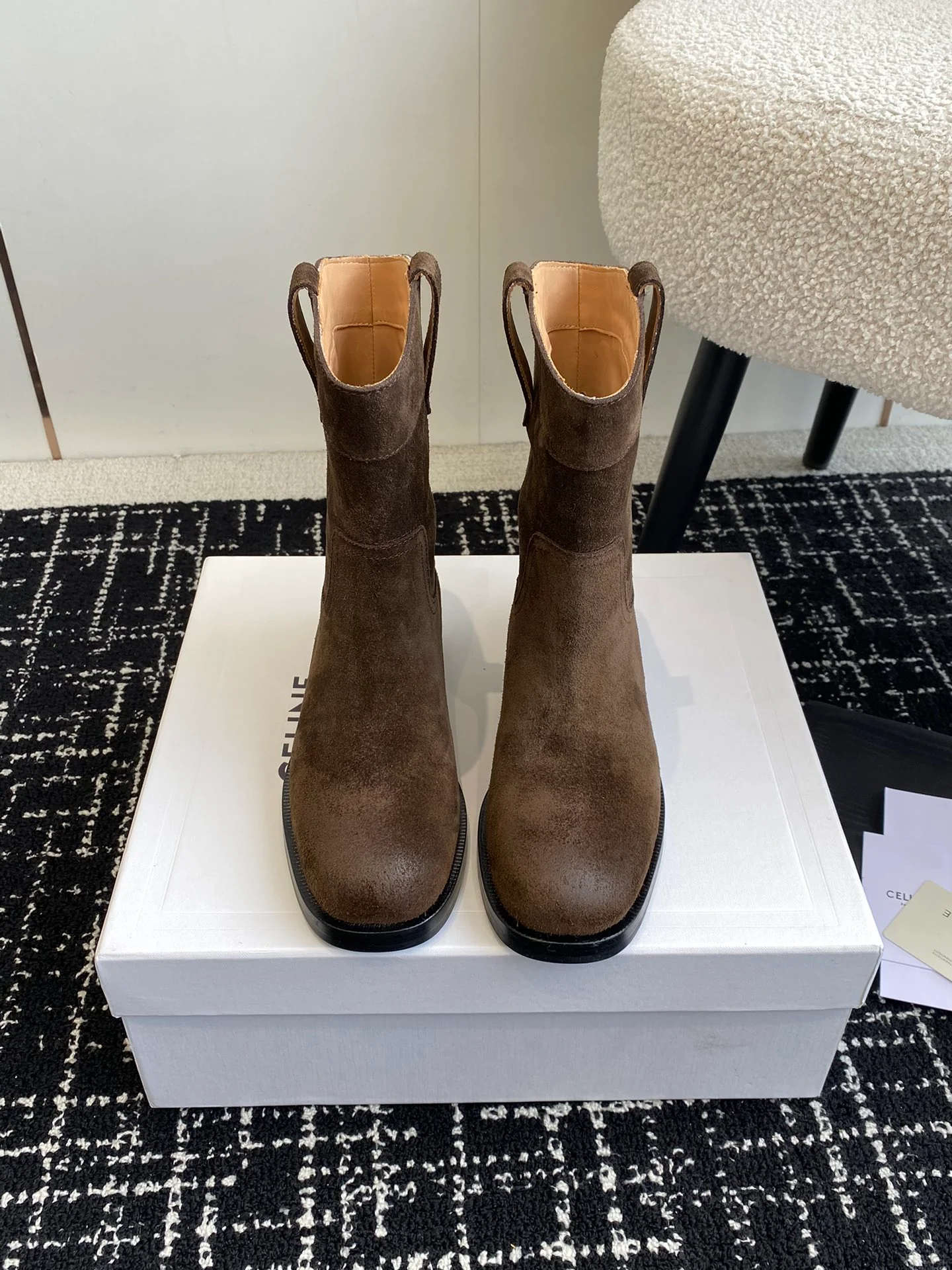 Ботильоны Celine 2024 в стиле ретро на массивном каблуке - темно-коричневые