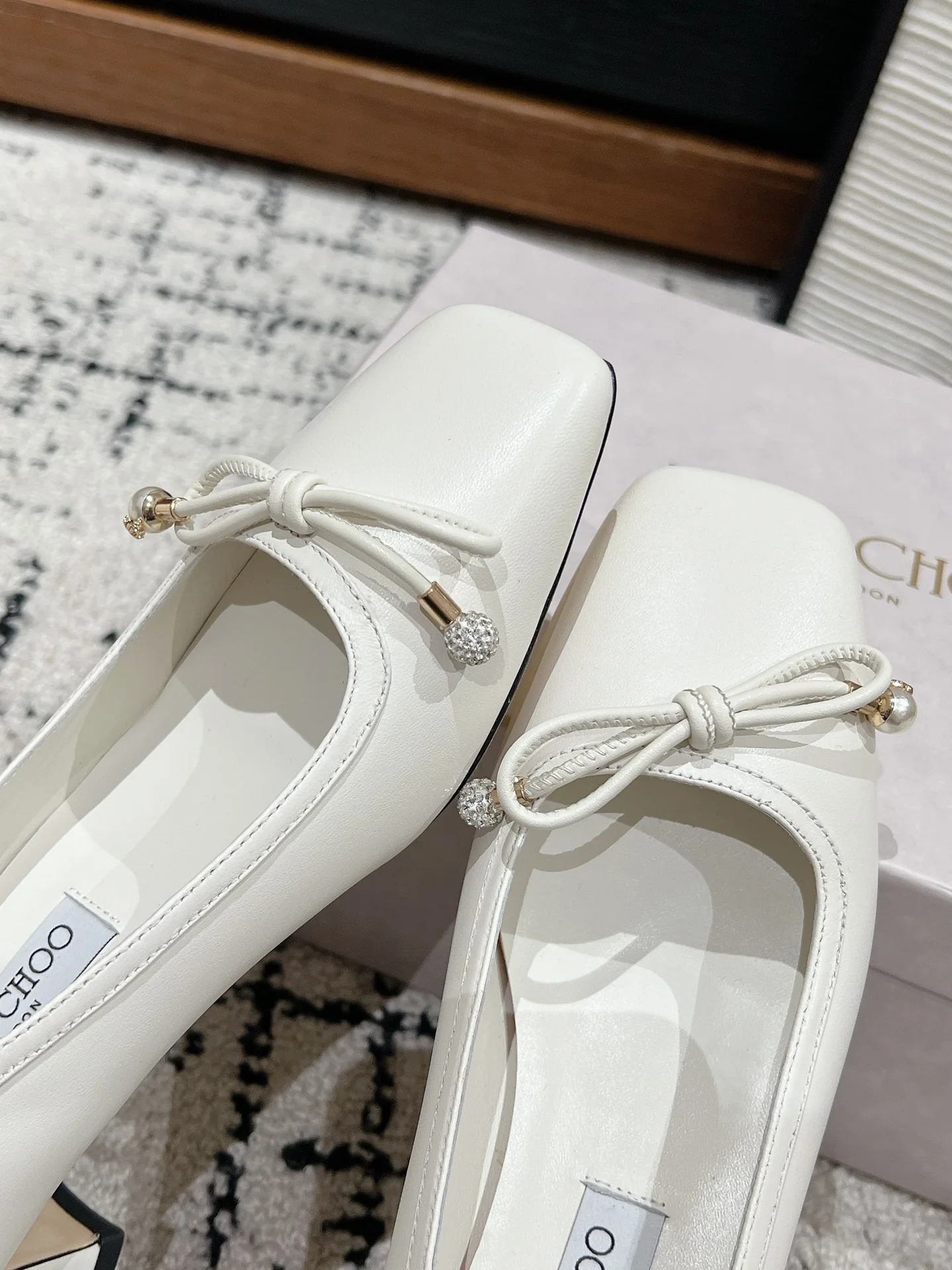 Туфли на низком каблуке с квадратным носком Jimmy 2024 - белые