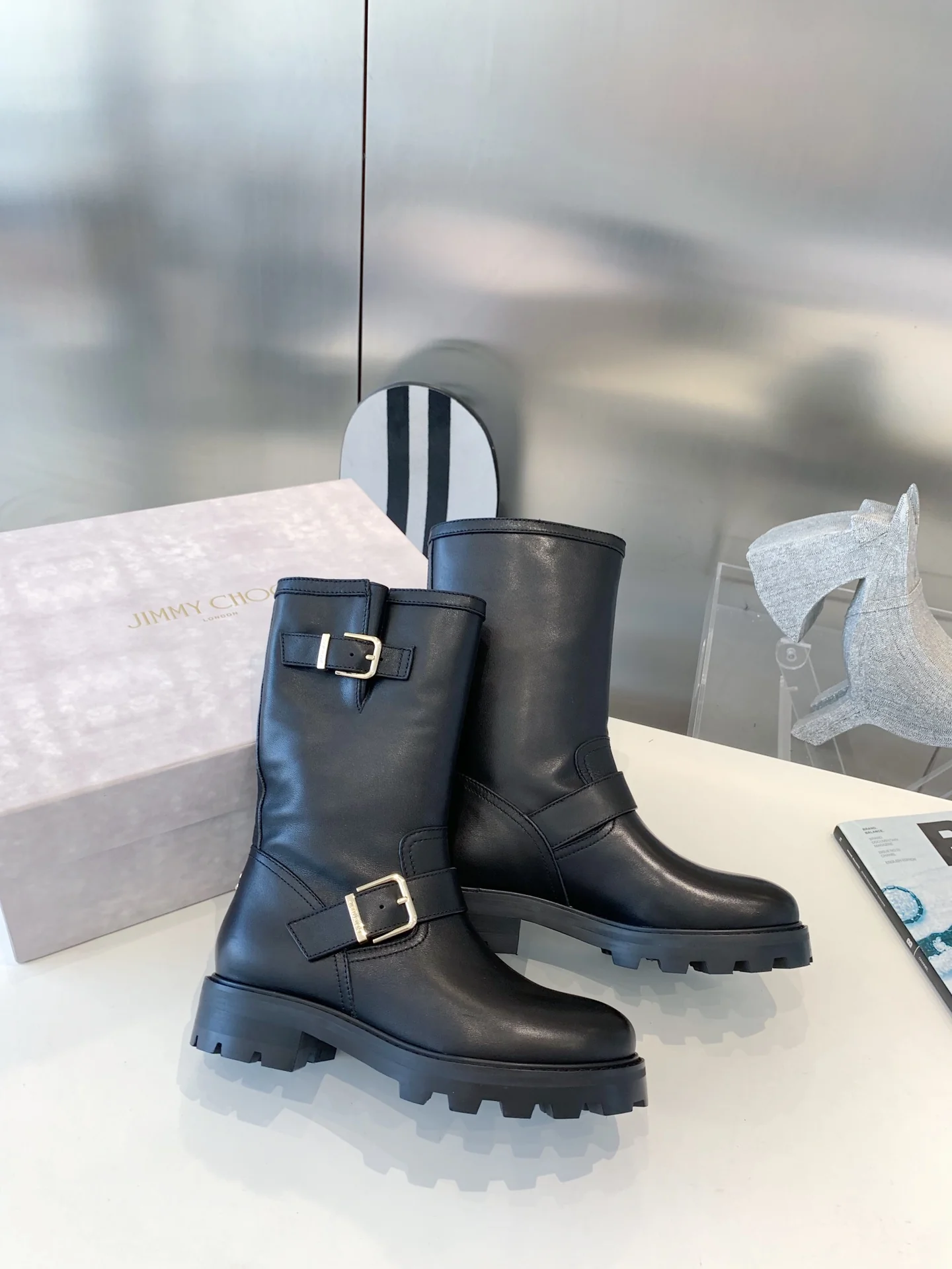 Jimmy - Новинка 2022 года - Кожаные сапоги до середины икры