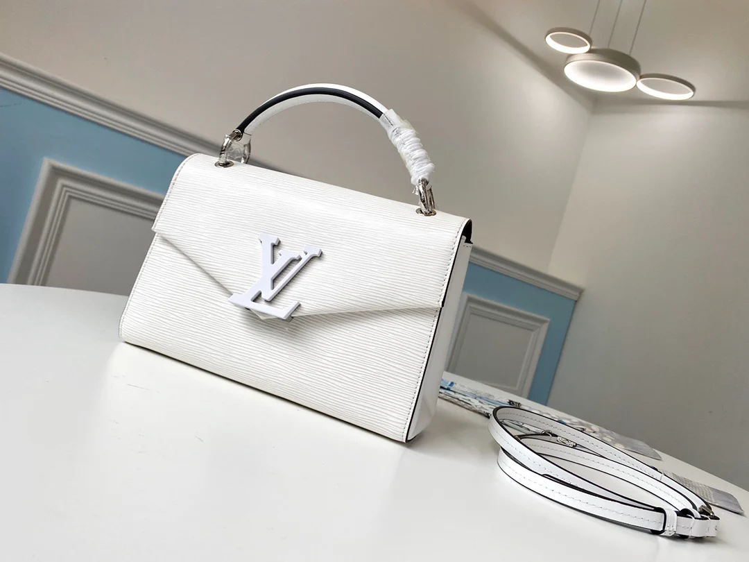 m55978-LV-pochette-гренель-сумочка-белый