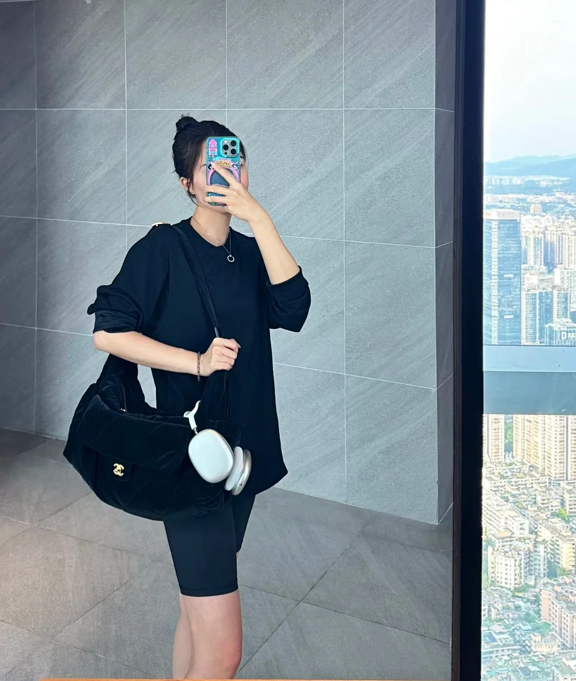 Большая лыжная сумка Chanel 24ncoconeige - черная