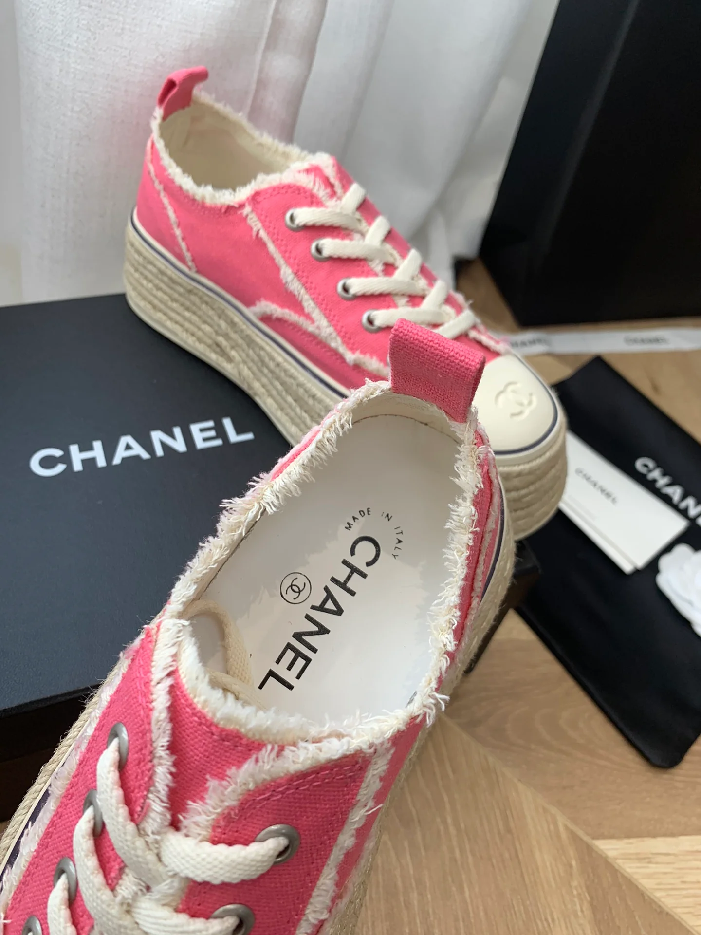 Кедовые туфли на платформе Chanel - повседневная обувь - розовые