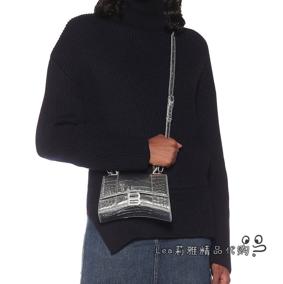 Сумка Balenciaga ?Песочные часы? — серебристая с крокодиловым рисунком