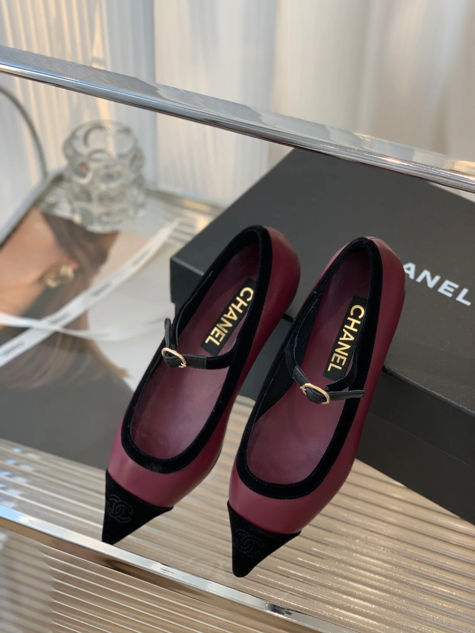 Туфли Мэри Джейн от Chanel - бархат и овечья кожа - фиолетовые