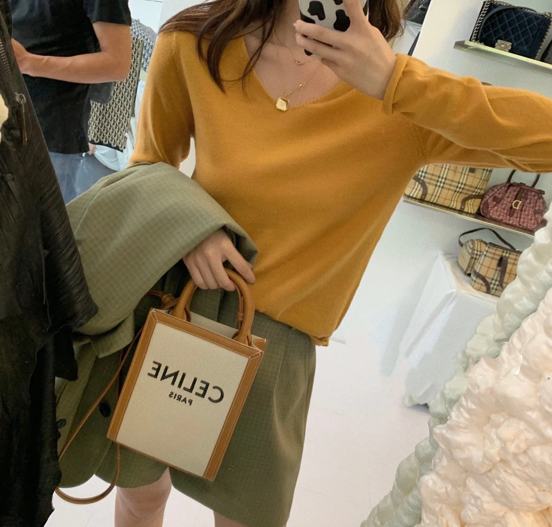 Миниатюрная вертикальная сумка Celine Cabas из кожи с принтом