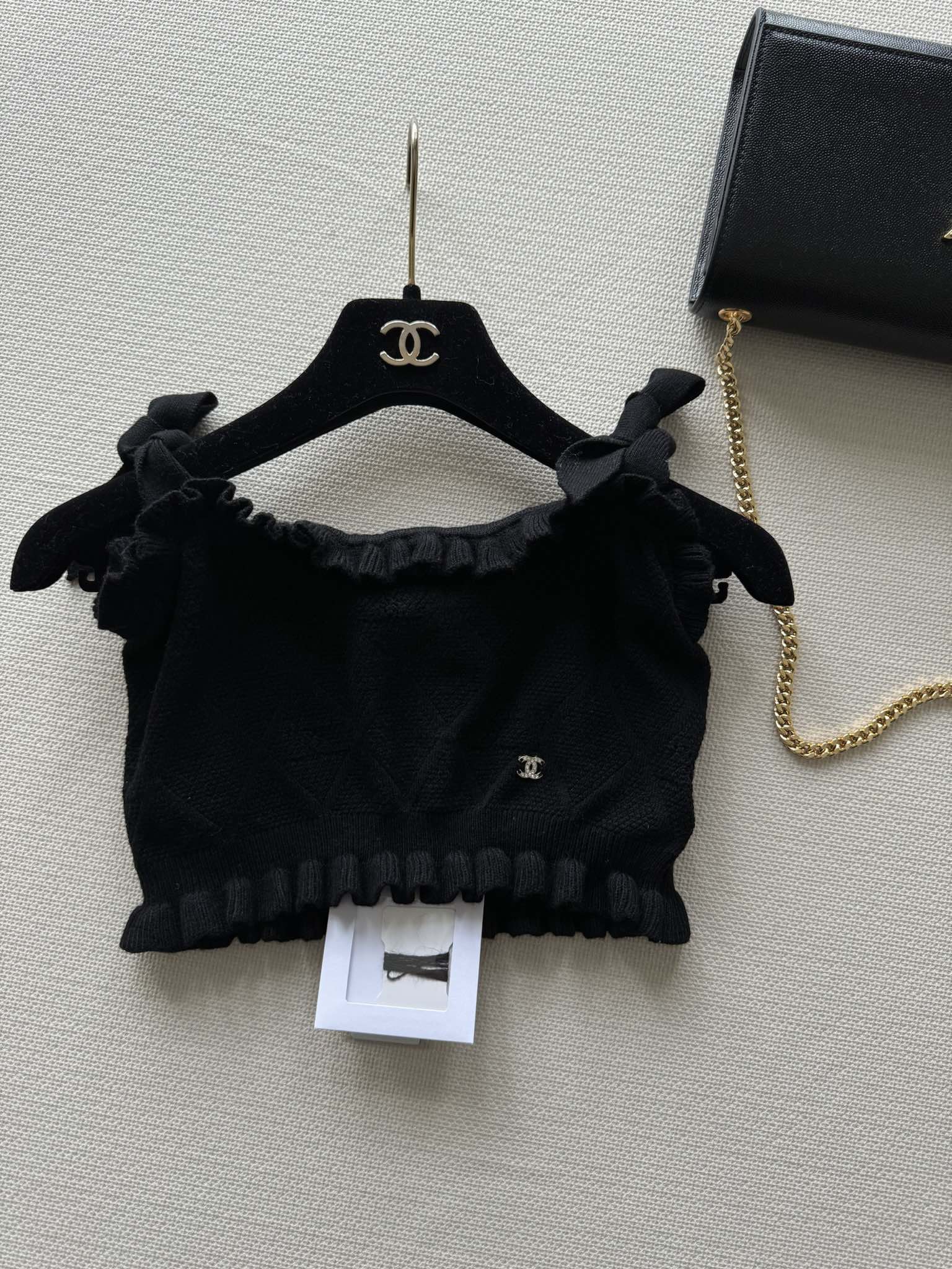 В стиле Chanel - 2403-24 Новая вязаная короткая майка-топ ранней весны - Черная