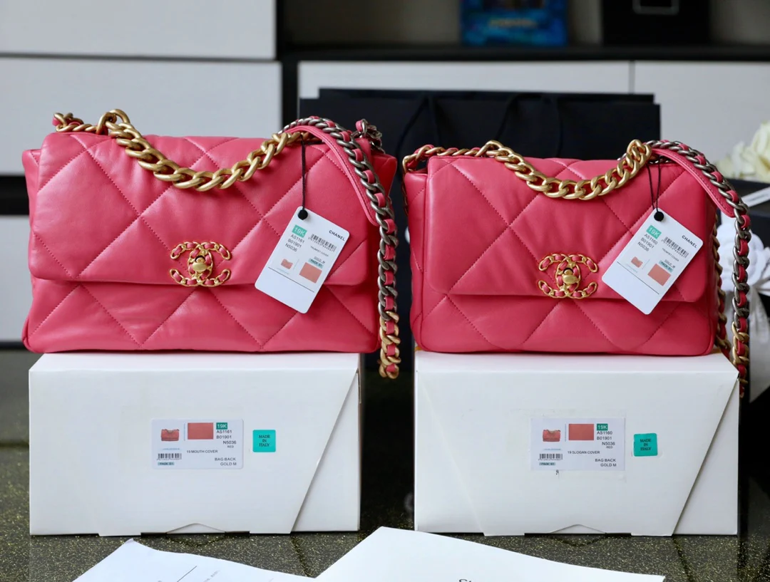 Пудра для помады Chanel 19bag Medium