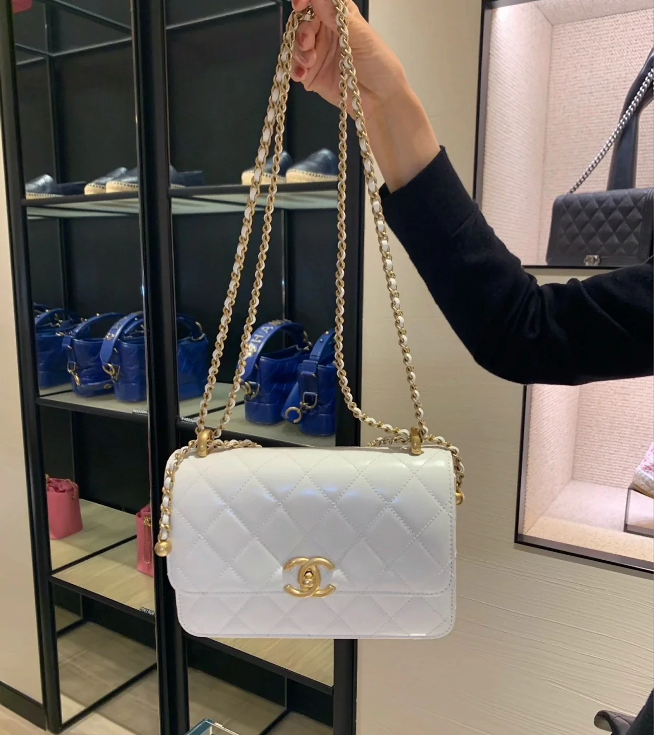 Chanel 24c Double Gold Ball CF Mini 19 White 1