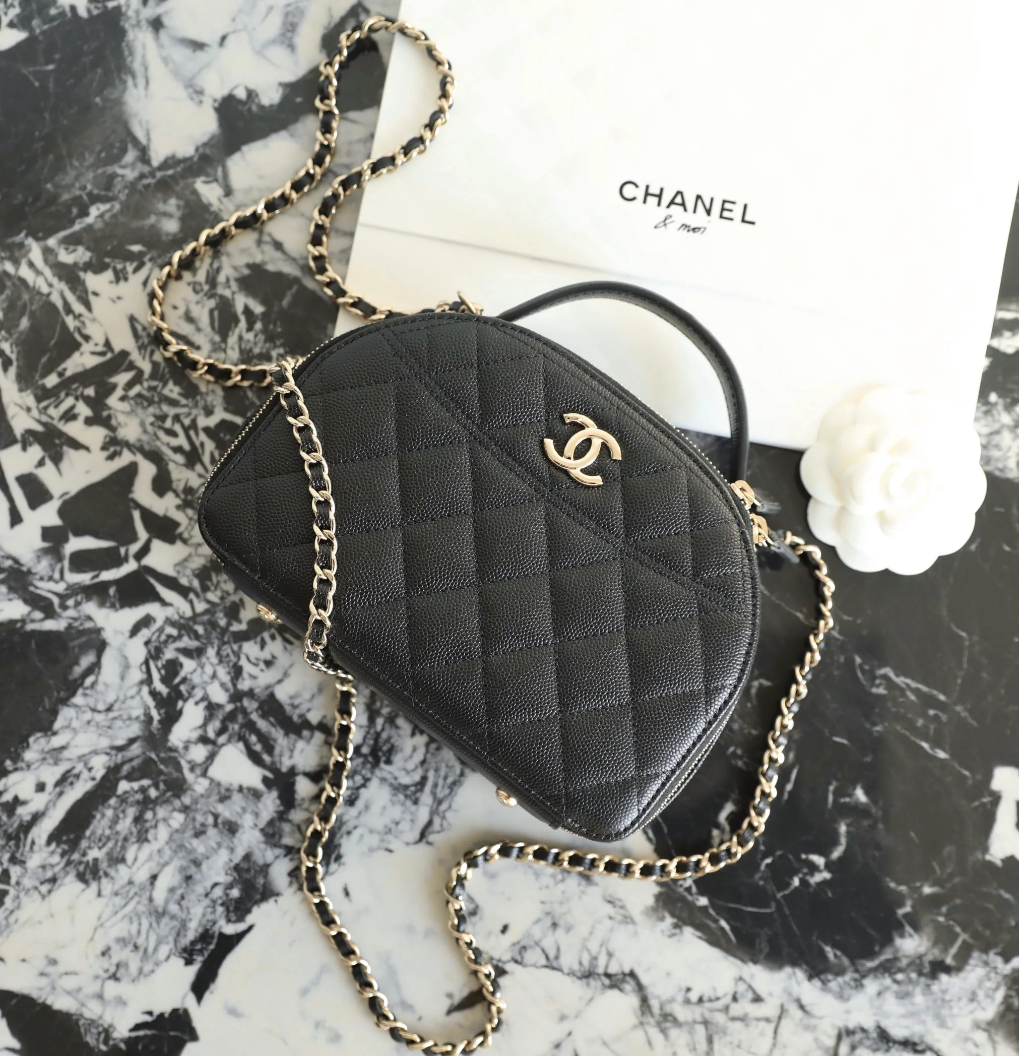 Сумка Chanel 25c Bowling Shell - черная