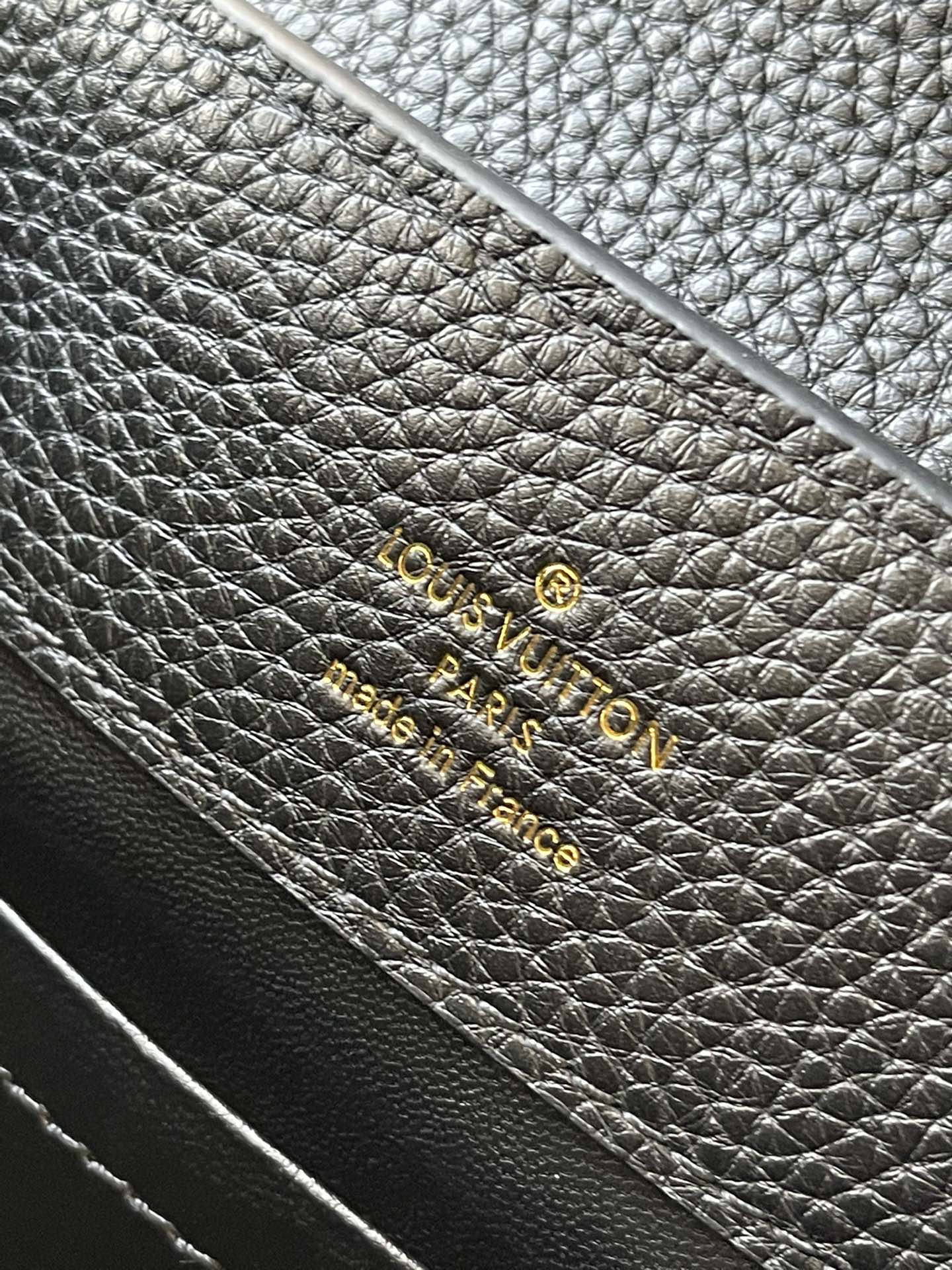 LV-m12751-capucines-small handbag-black