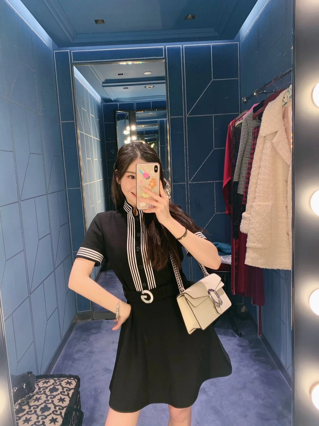 Сумка Gucci Dionysus белого цвета с зернистой текстурой - 25 см x 13 см x 5 см x 7 см