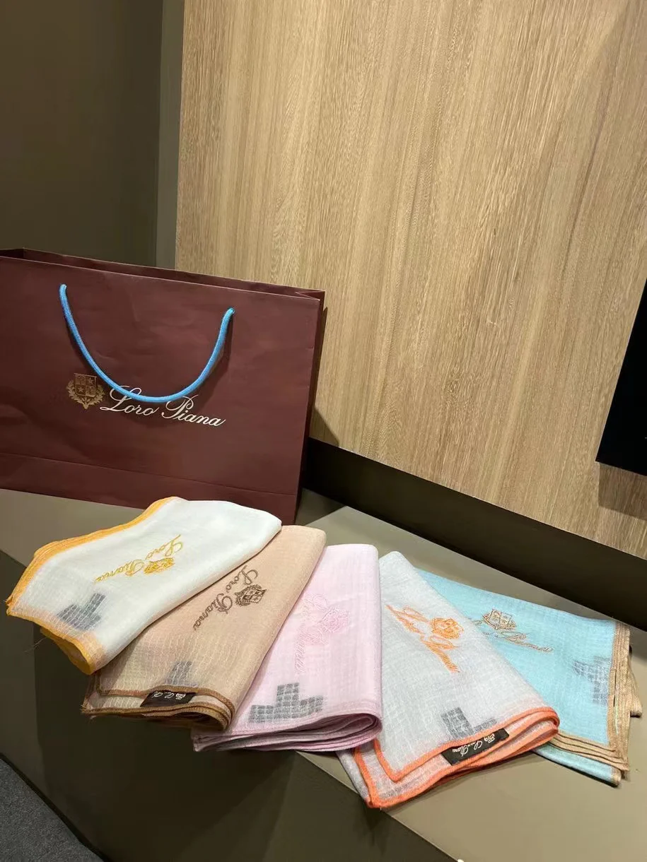 Loro Piana - Вафельный вязаный шерстяной шарф с вышивкой - 100 см - Кашемир - 90 см - 200 см