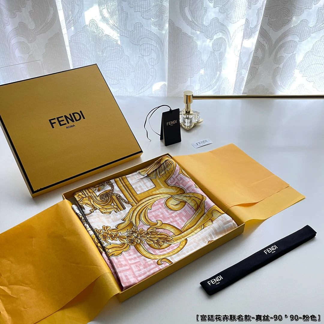 Ткань Fendi - Court Floral Collaboration