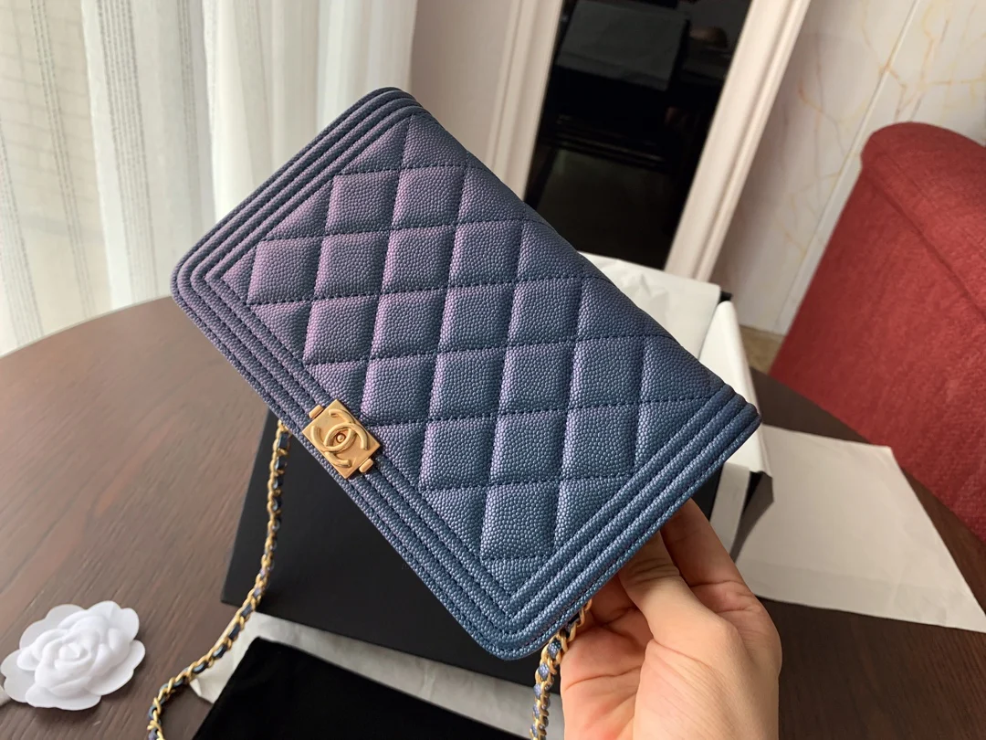 Chanel Boy WOC Pearl Collection - Глянцевая кожа - 3